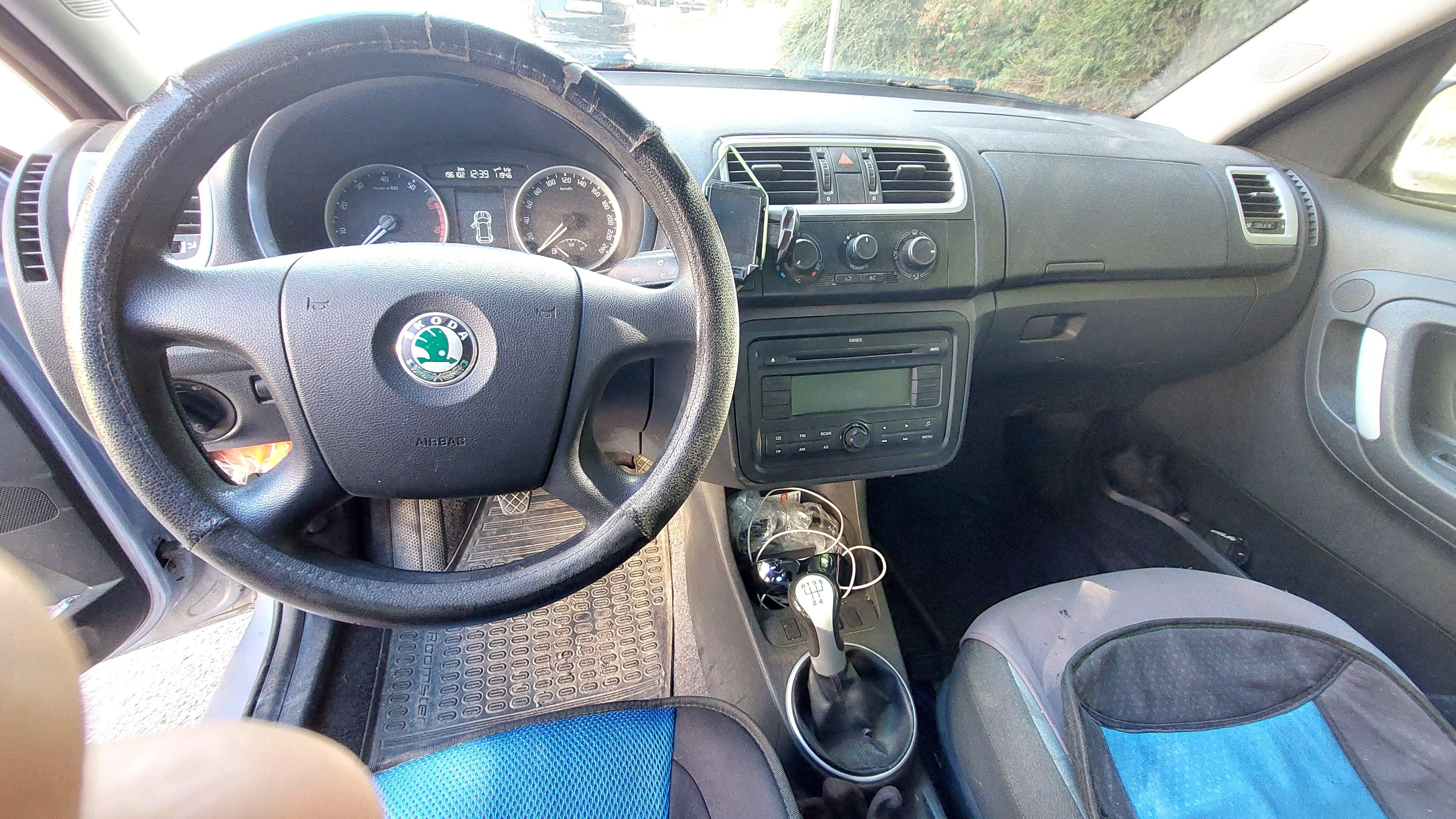 Škoda Roomster, Klima, tažné zař. - fotka 4