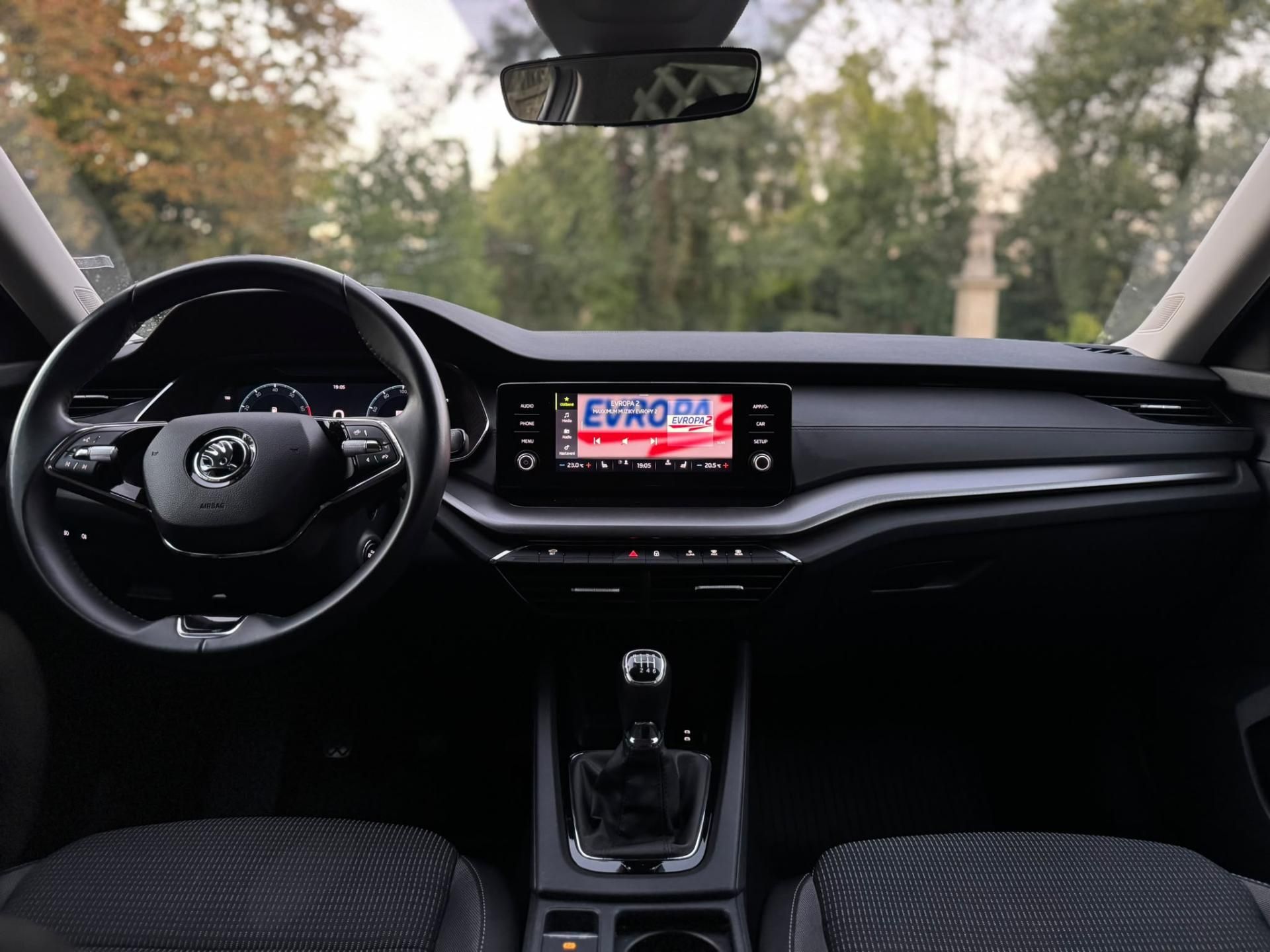 Škoda Octavia, 1.5TSi 1.MAJ ČR NEBOURÁNO!!! - fotka 5