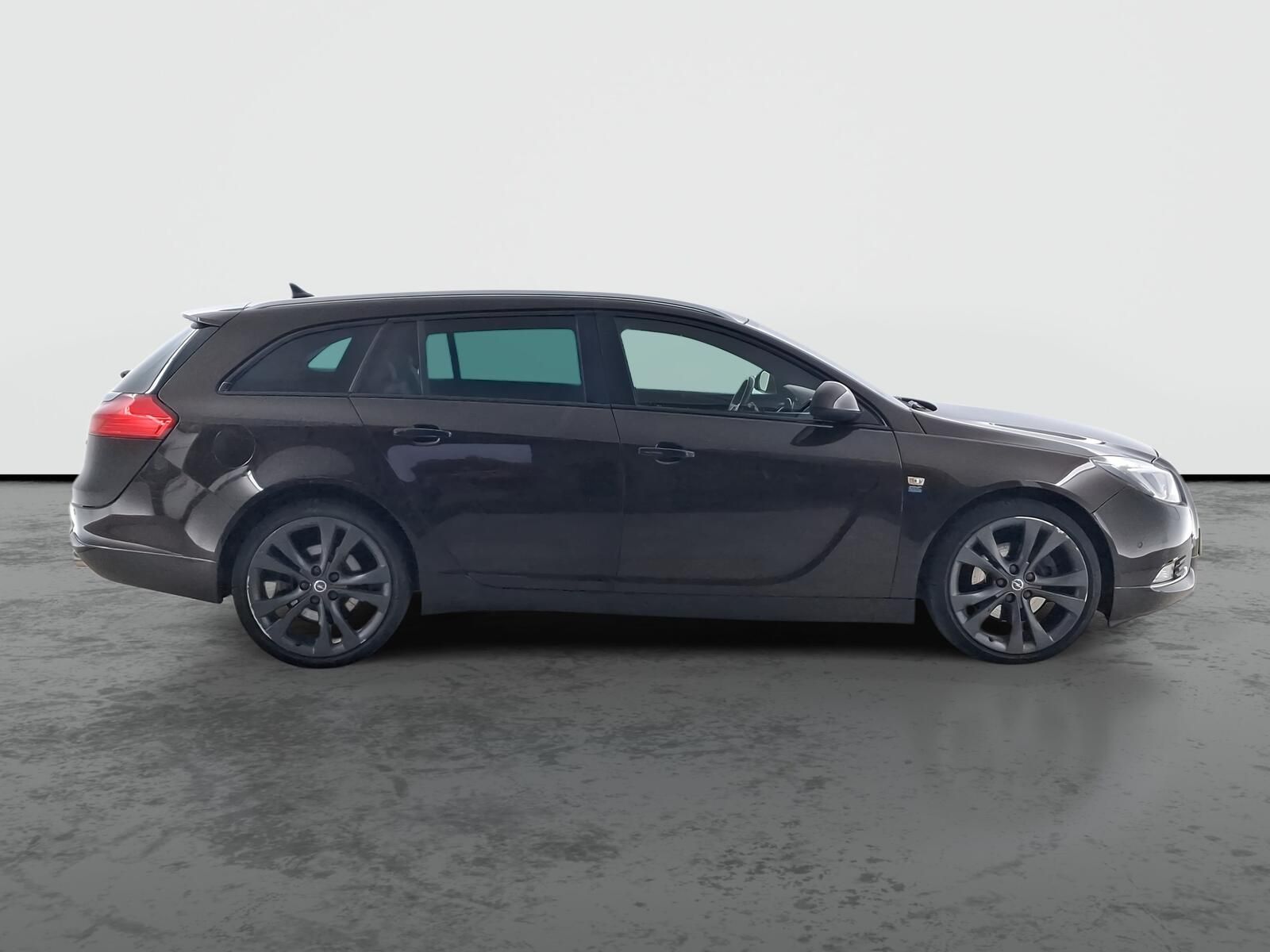 Opel Insignia, 2.0 BiTurbo CDTI, 4X4 - fotka 6