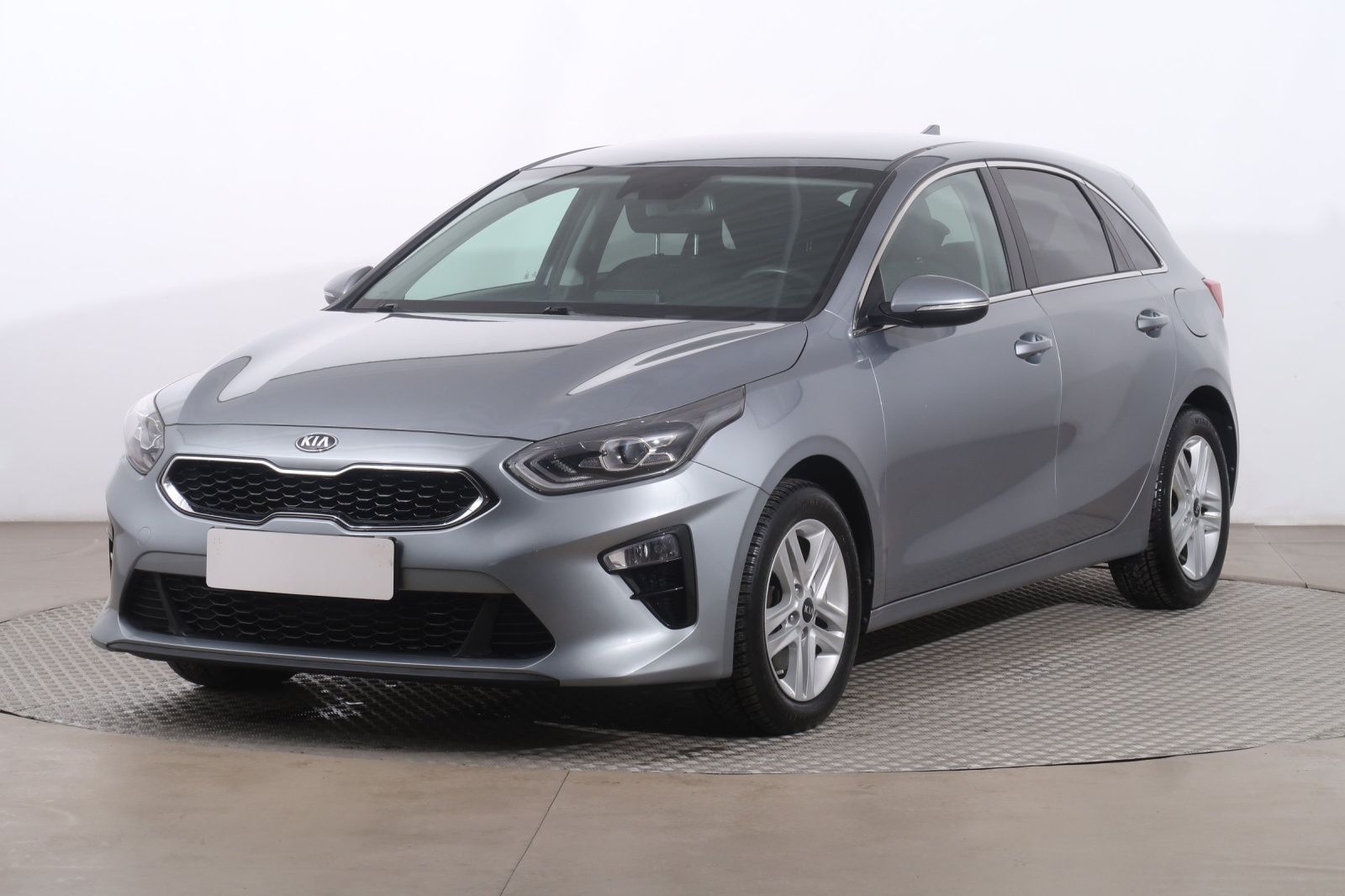 Kia Cee´d, 1.4 T-GDI, Gold, Serv.kniha - fotka 3
