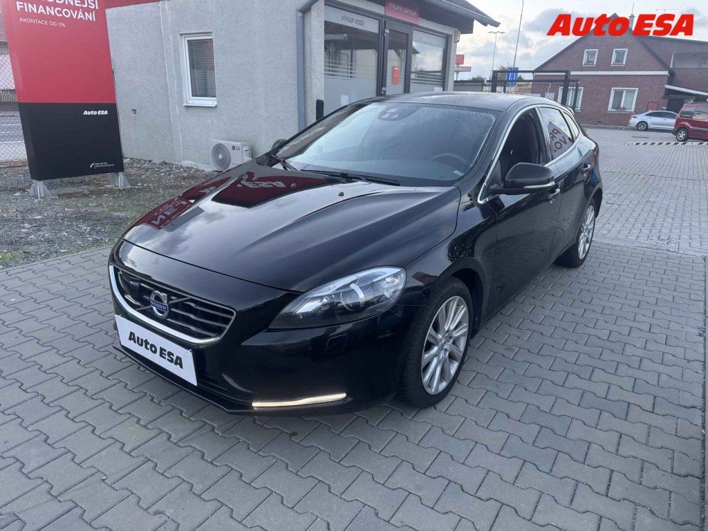 Volvo V40, 2.0.