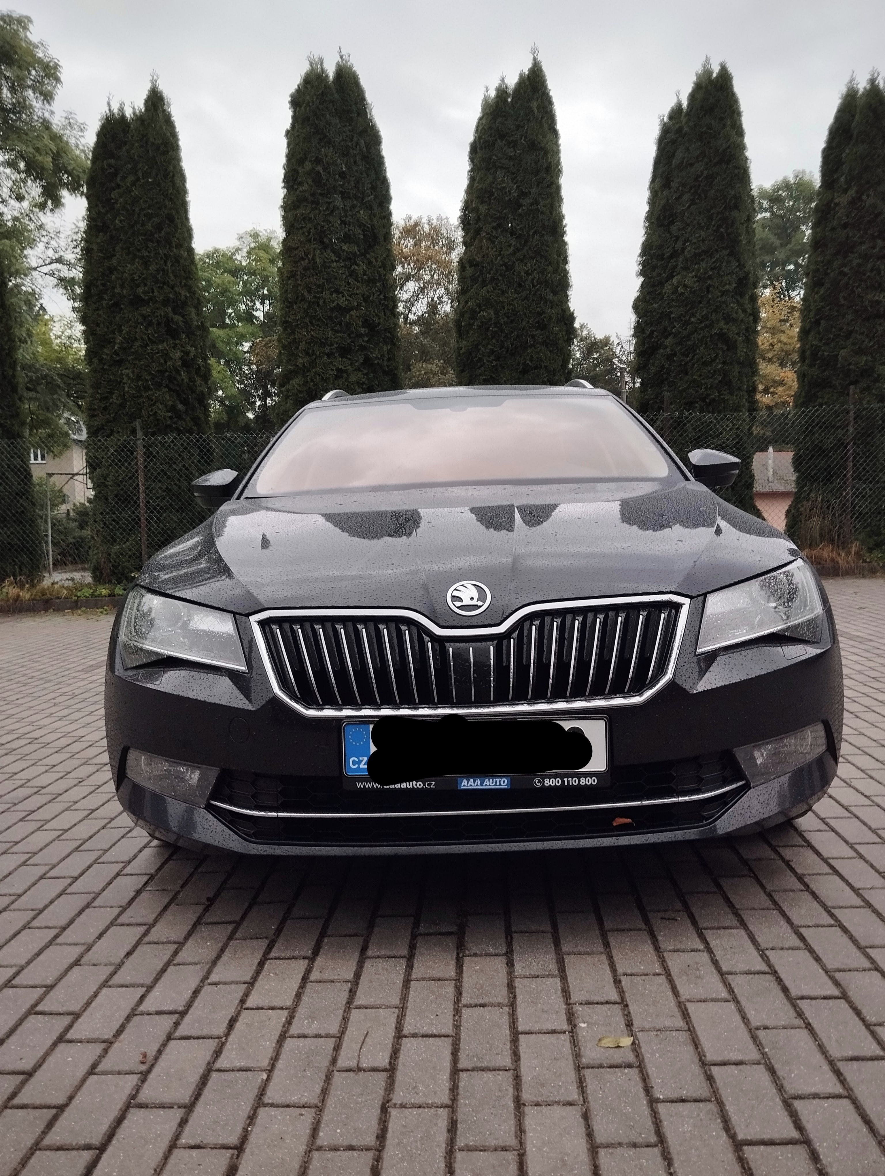 Škoda Superb, 2.0 TDI 140kW Style Combi - fotka 2