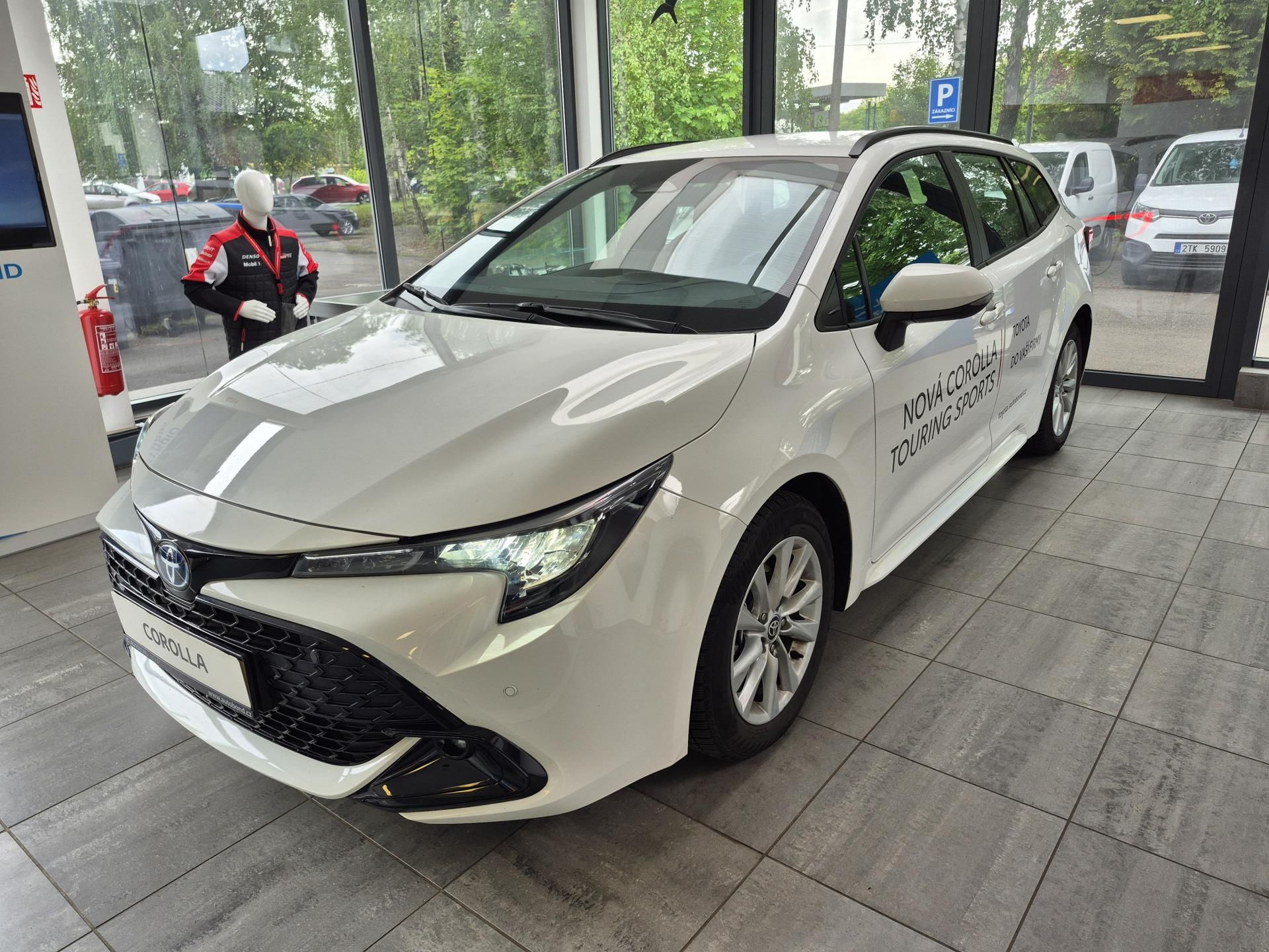 Toyota Corolla, Comfot Tech 1.8 Hybrid (140 k) - fotka 3