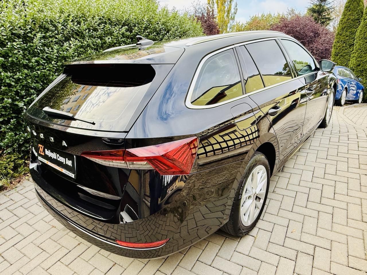 Škoda Octavia, 1.5TSi 110kW STYLE PO SERVISE - fotka 5