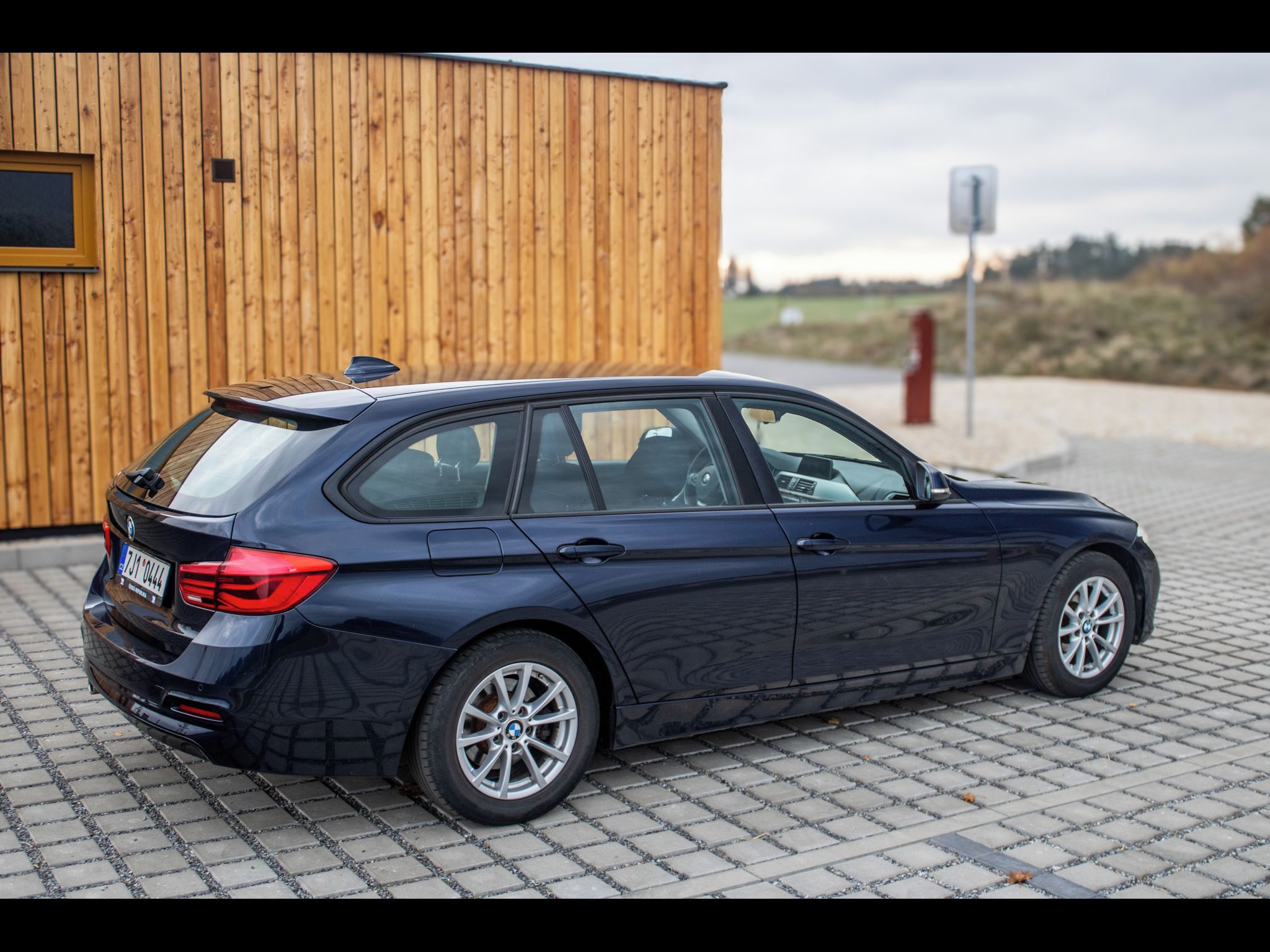 BMW Řada 3 - fotka 5