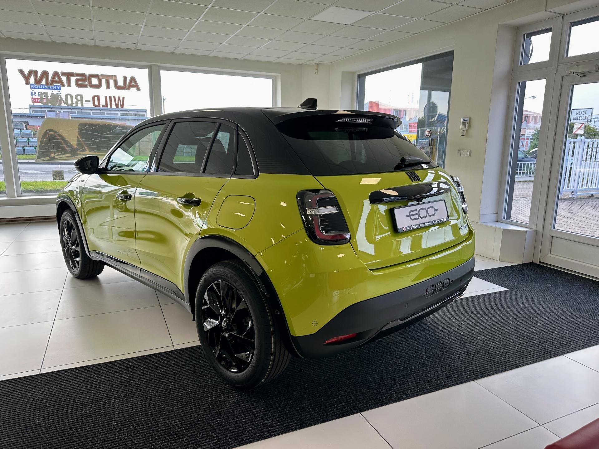 Fiat 600, Sport 1,2 Turbo Hybrid 145k AT - fotka 5