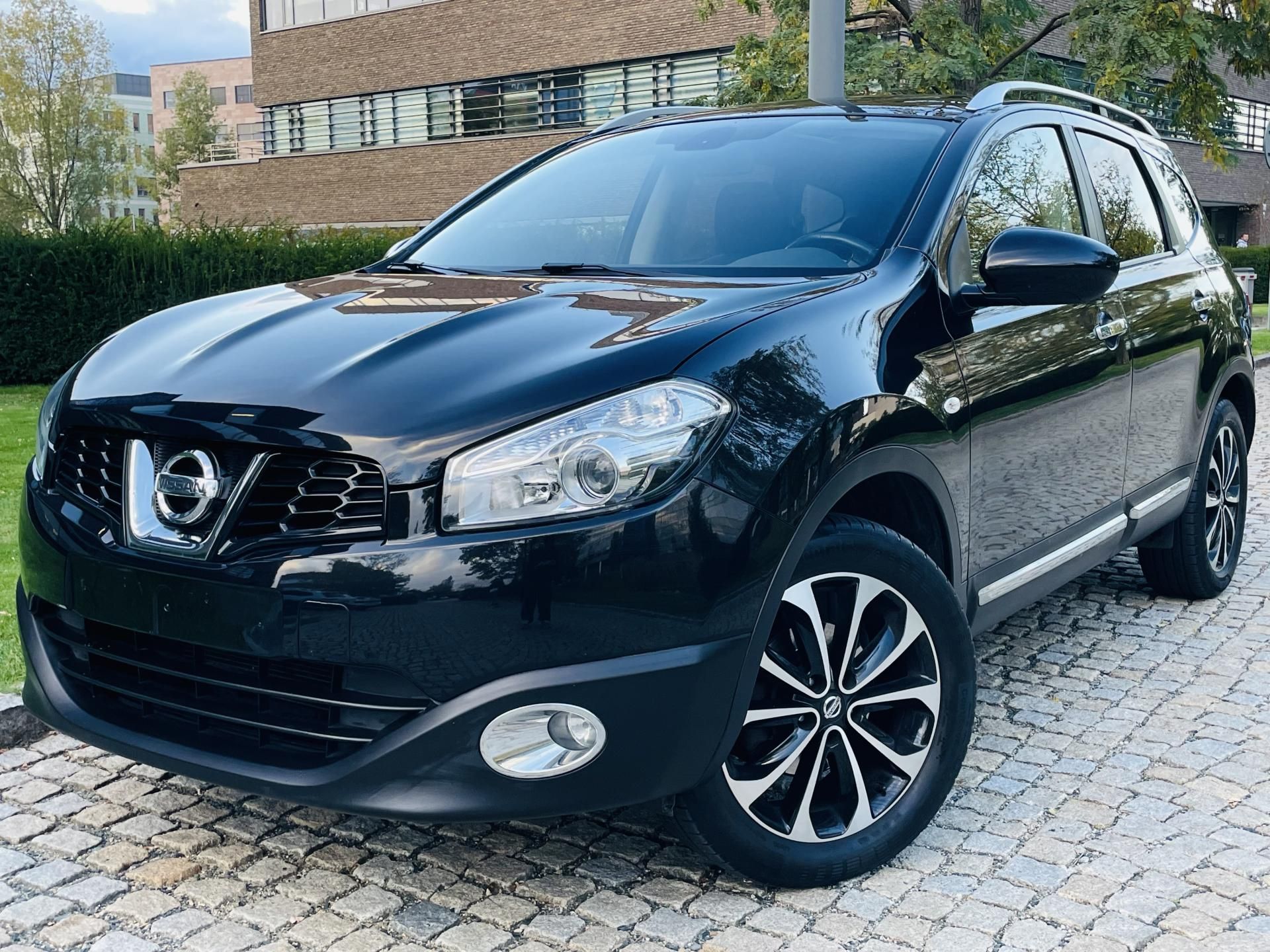 Nissan Qashqai, 2.0i +2 MAN 1MAJ TAŽNÉ KAMERA