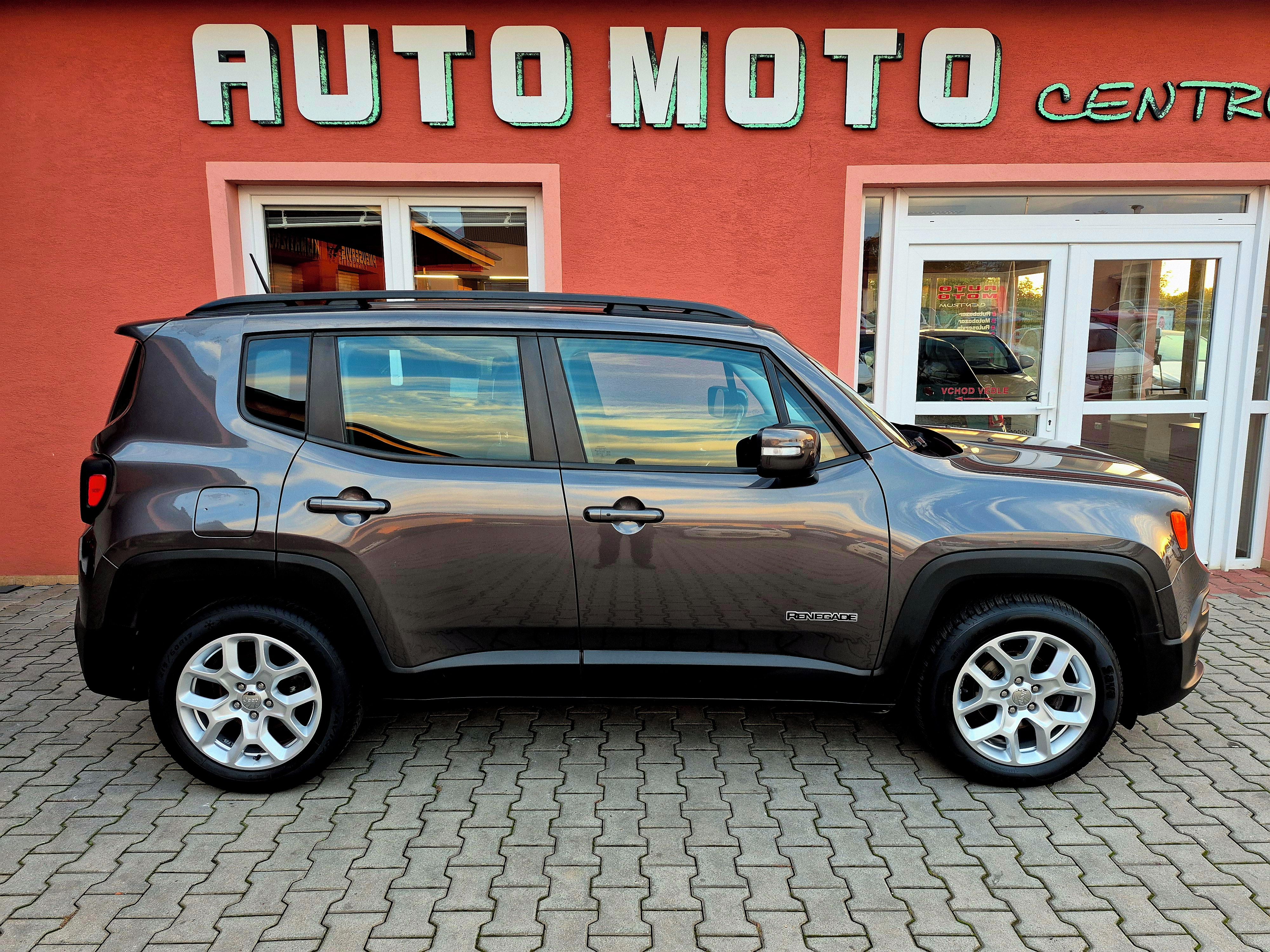 Jeep Renegade, 1.4 M-Air Longitude 103 kW TAŽ - fotka 4
