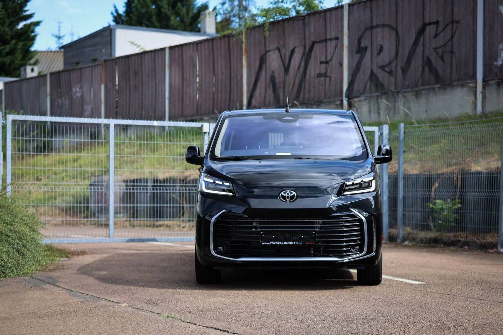 Toyota Proace Verso, 2.2. 180 L2 AT VIP SKYVIEW - fotka 3