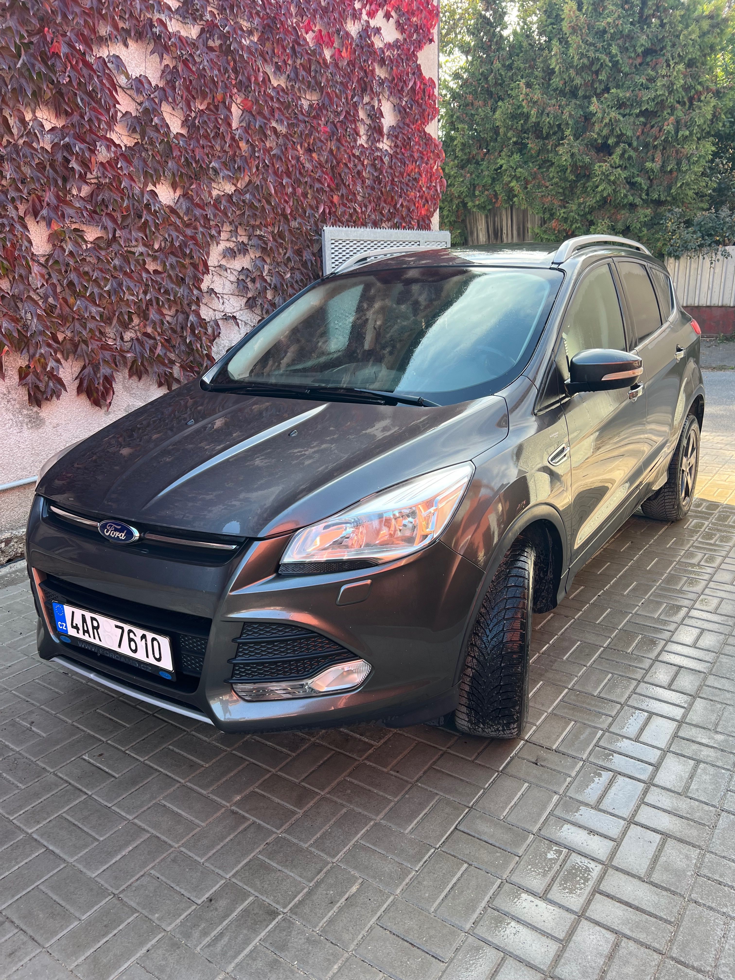 Ford Kuga, 1.5 110kW, manuál - fotka 3