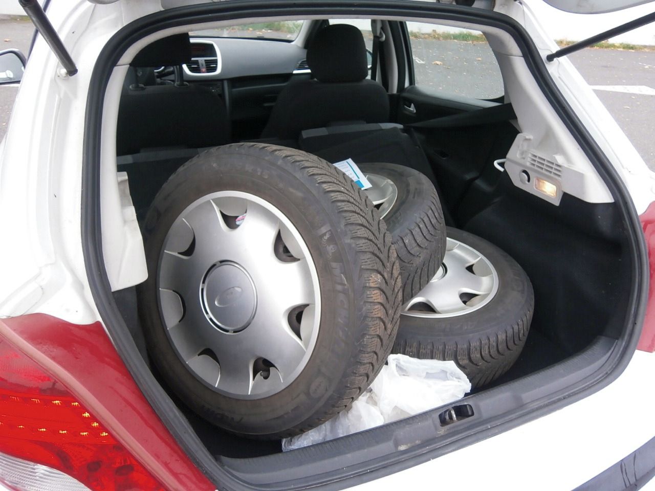 Peugeot 207, 1,4i  54kW KLIMA SER.K.NOV.STK - fotka 5