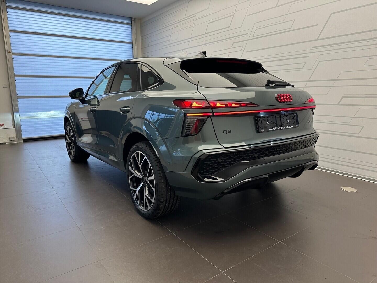 Audi Q3, SB TDI quattro 142    kW - fotka 5