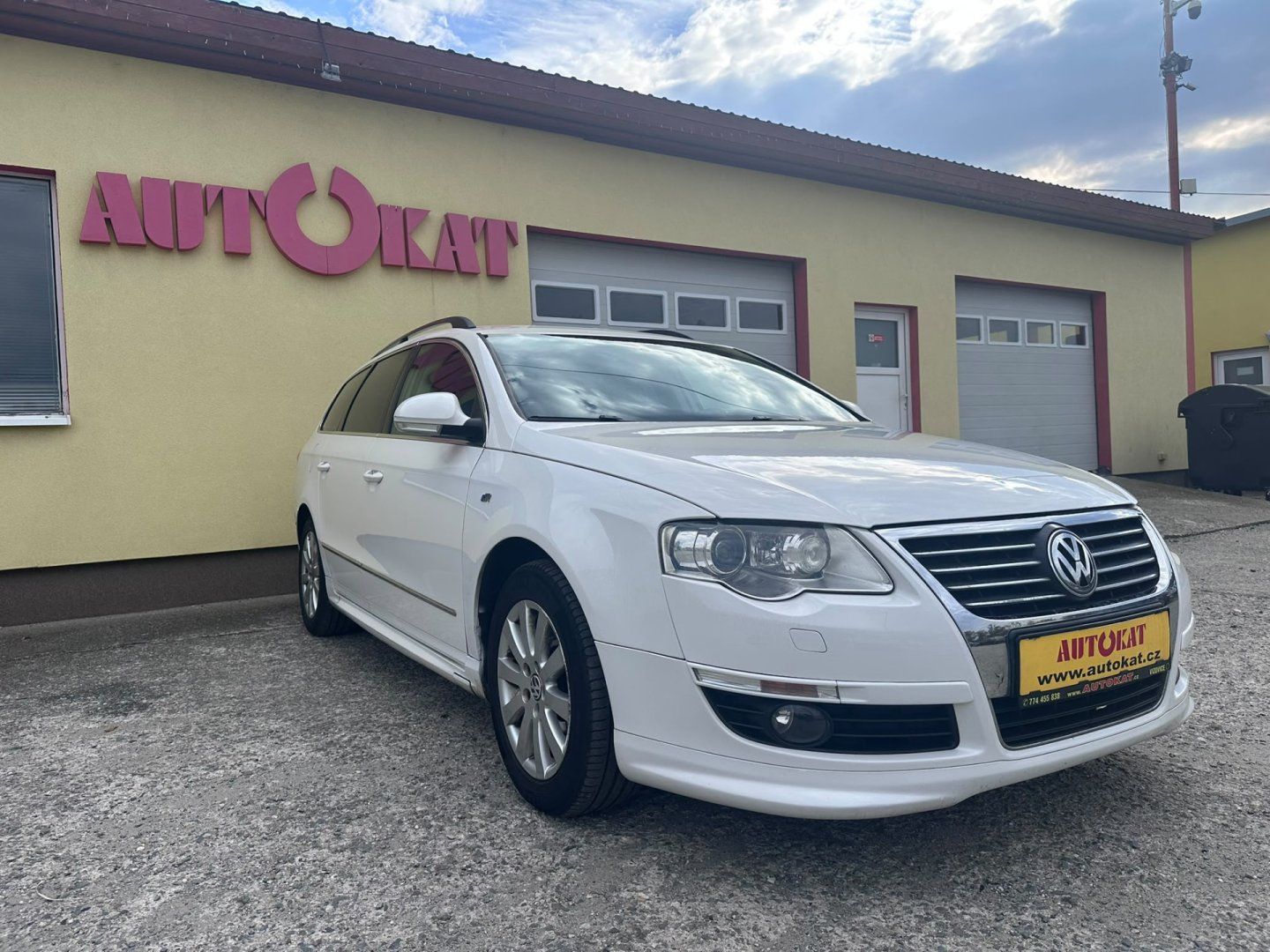 Volkswagen Passat, 2.0TDi ČR/Rozvody/2*pneu/Tažné