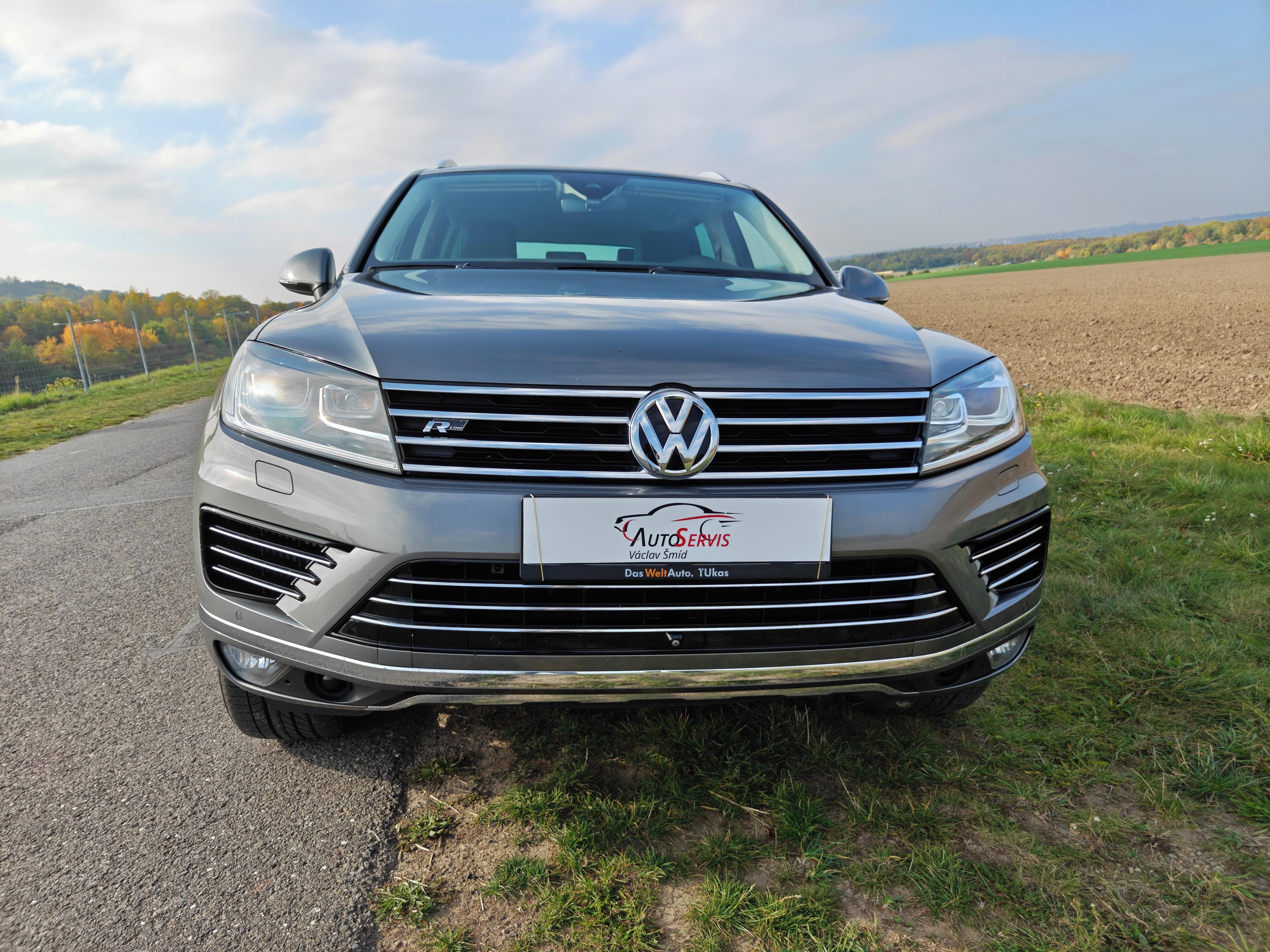 Volkswagen Touareg, VW Touareg 2018, R-line, tažné - fotka 2