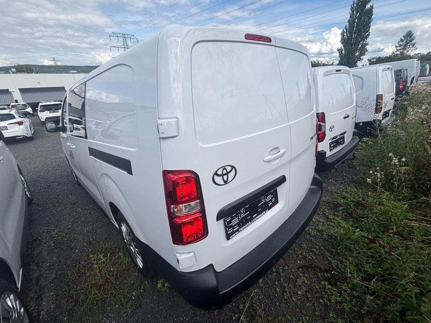 Toyota Proace, 2,2 L2 Crew Cab 6 míst - fotka 4