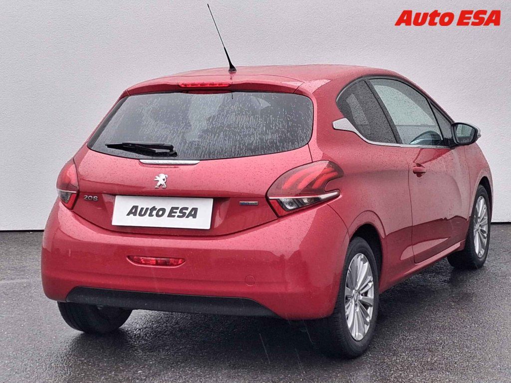 Peugeot 208, 1.2PT,ČR,AC,park.asist - fotka 4