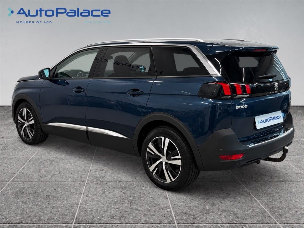 Peugeot 5008, 1,6 7 míst/Tažné/Aut/Navi - fotka 6