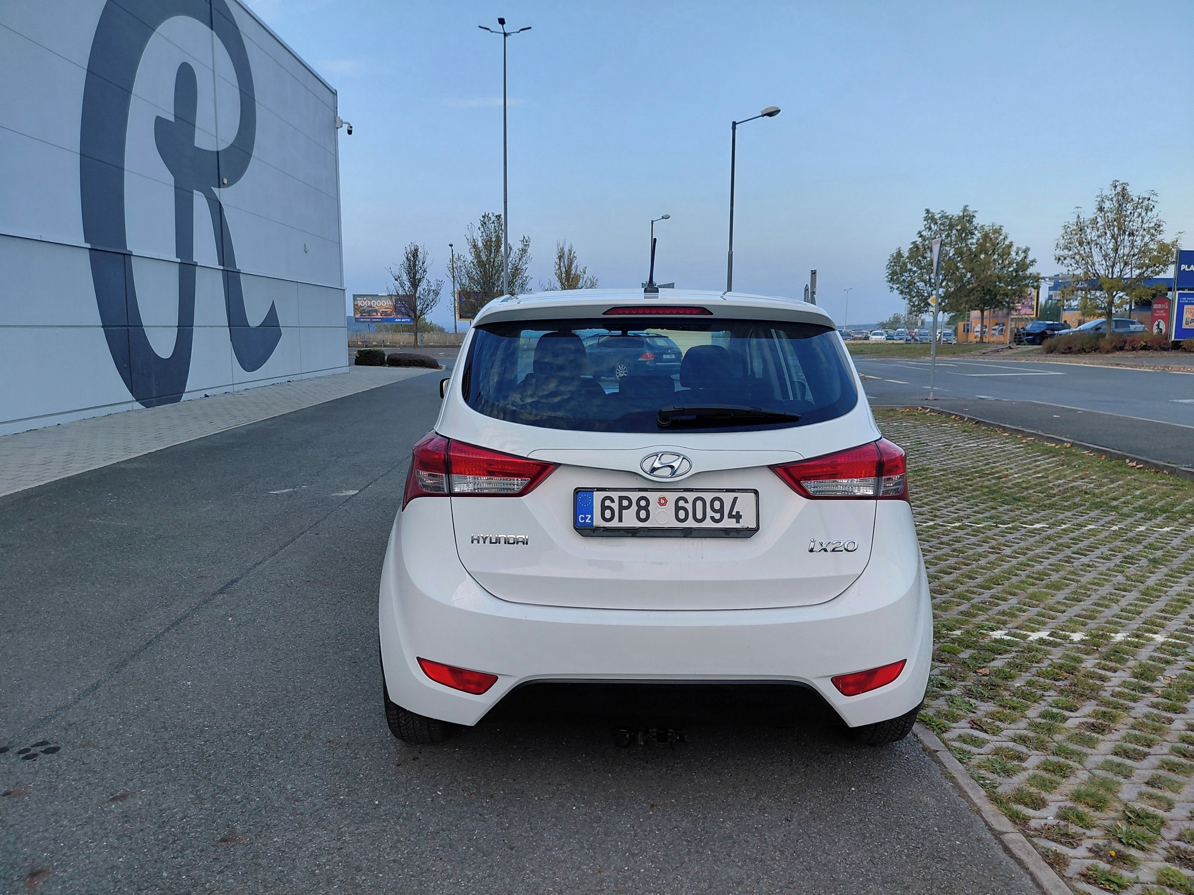 Hyundai ix20, 1.4i 66KW 1MAJ PĚKNÉ,ZACHOVALÉ - fotka 6