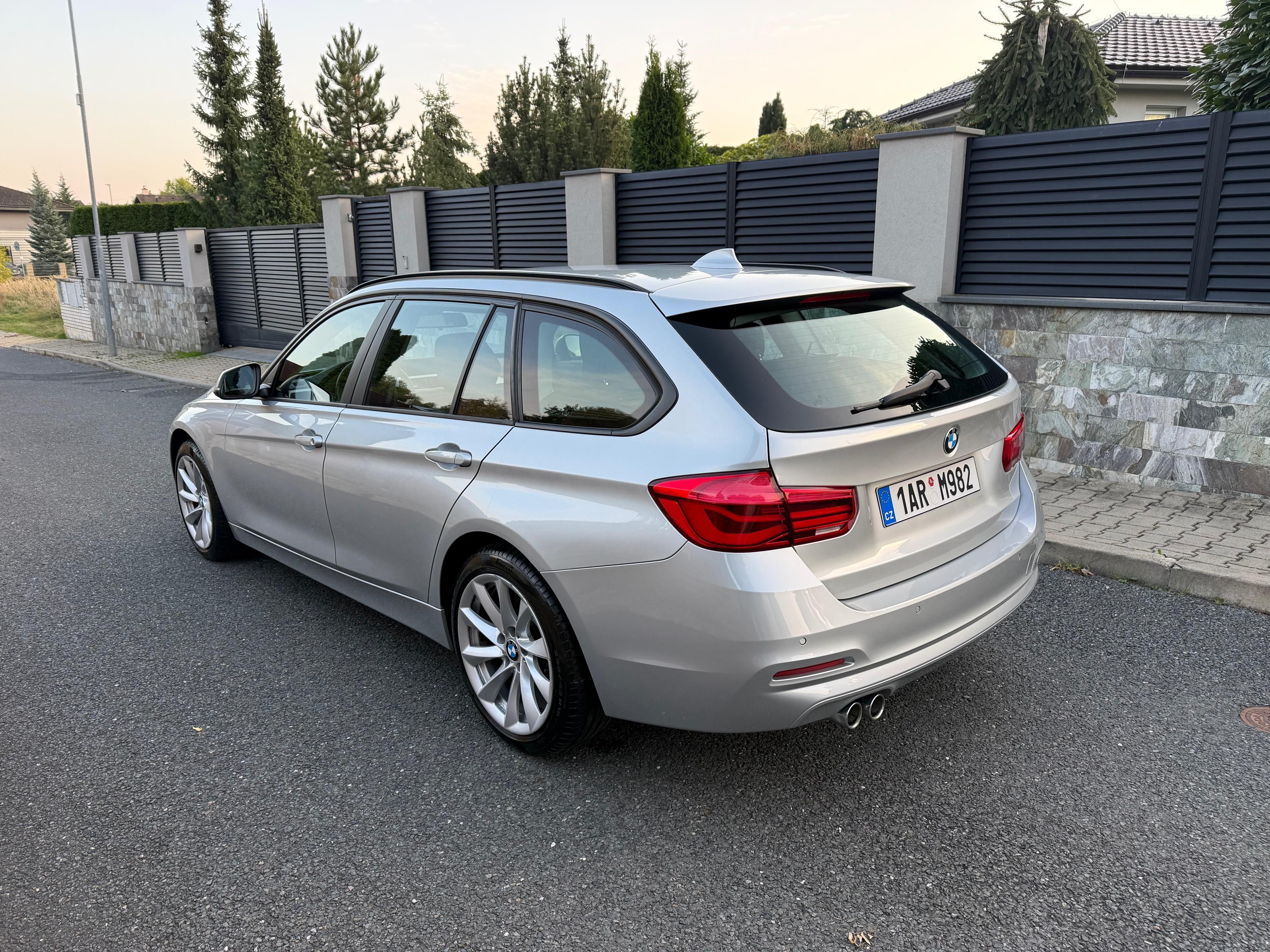 BMW Řada 3, 320 xDrive - fotka 4