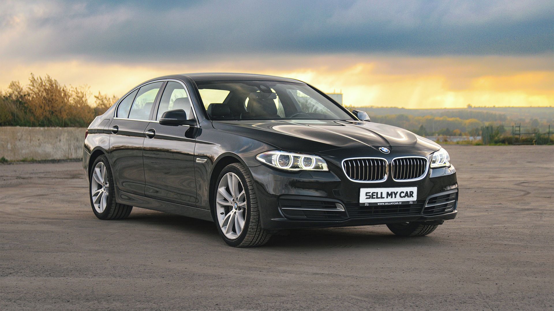 BMW Řada 5, 530D xDrive 3,0/190kW ČR - fotka 3