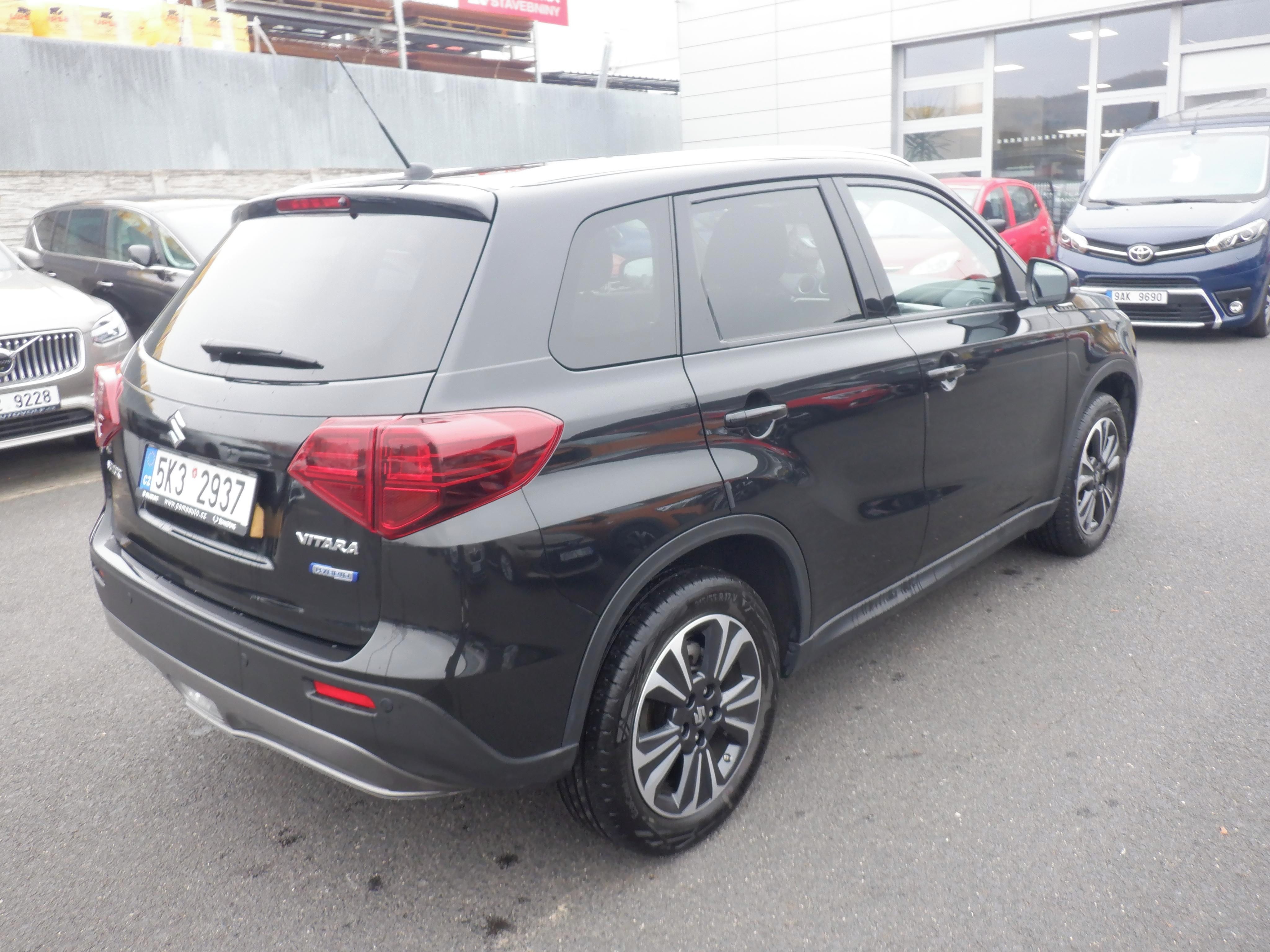 Suzuki Vitara, 1.4 BoosterJet Hybrid,1.Maj,ČR - fotka 5