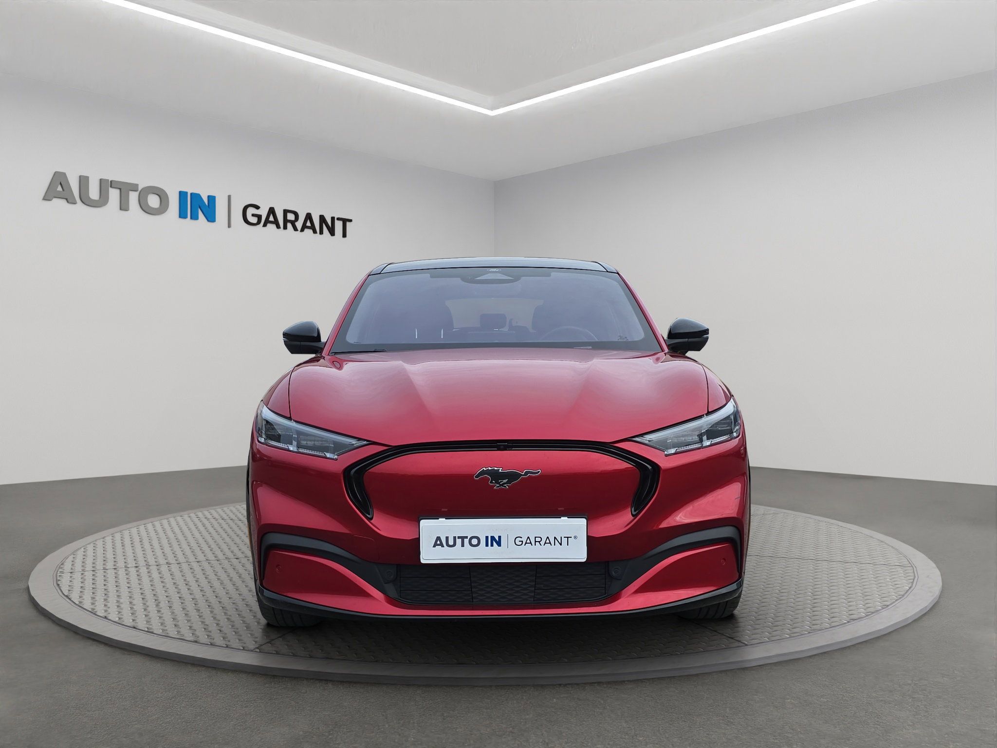Ford Mustang Mach-E, Extended Range, 4x4, 98kWh - fotka 2