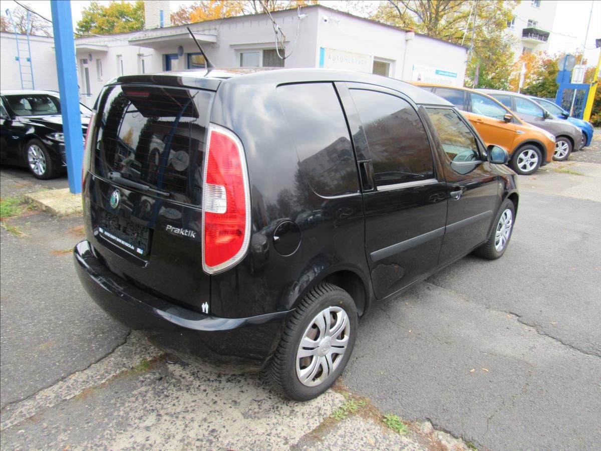 Škoda Roomster, 1,6 TDI 66kW Praktik 2místa - fotka 6