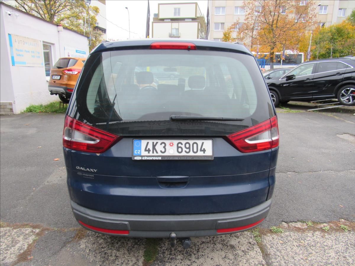 Ford Galaxy, 2,0 i Comfort 107KW 7 Míst - fotka 5
