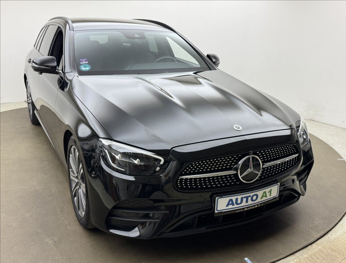Mercedes-Benz Třídy E, 2,9 400d 4MATIC AMG LED 360° - fotka 3
