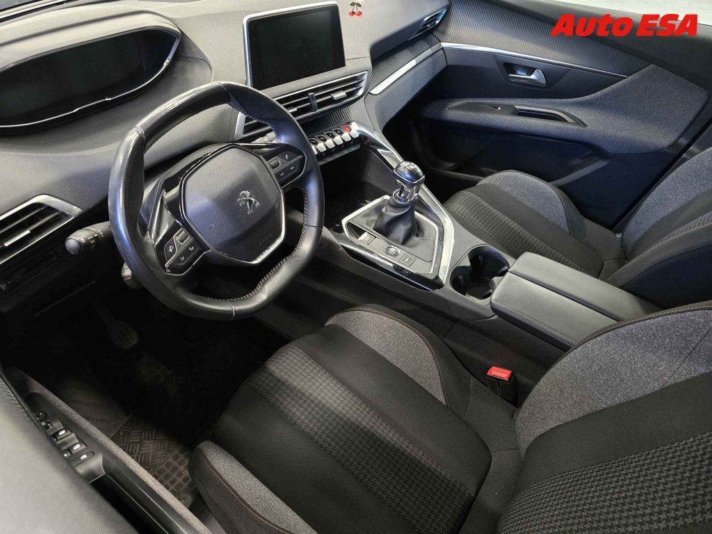 Peugeot 3008, 1.2PT,2.maj,ČR - fotka 3