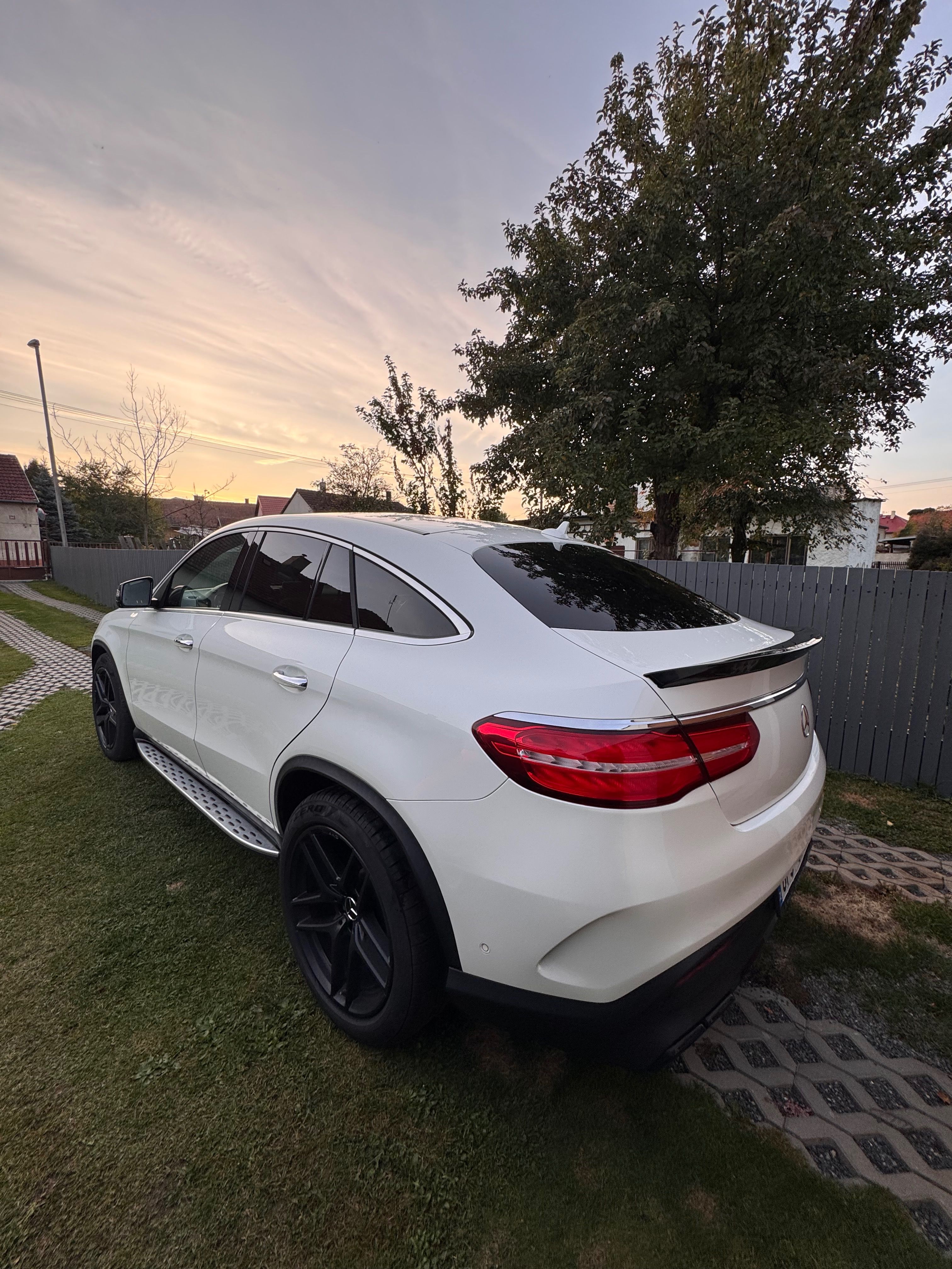 Mercedes-Benz GLE, Mercedes - Benz, GLE 350D - fotka 6