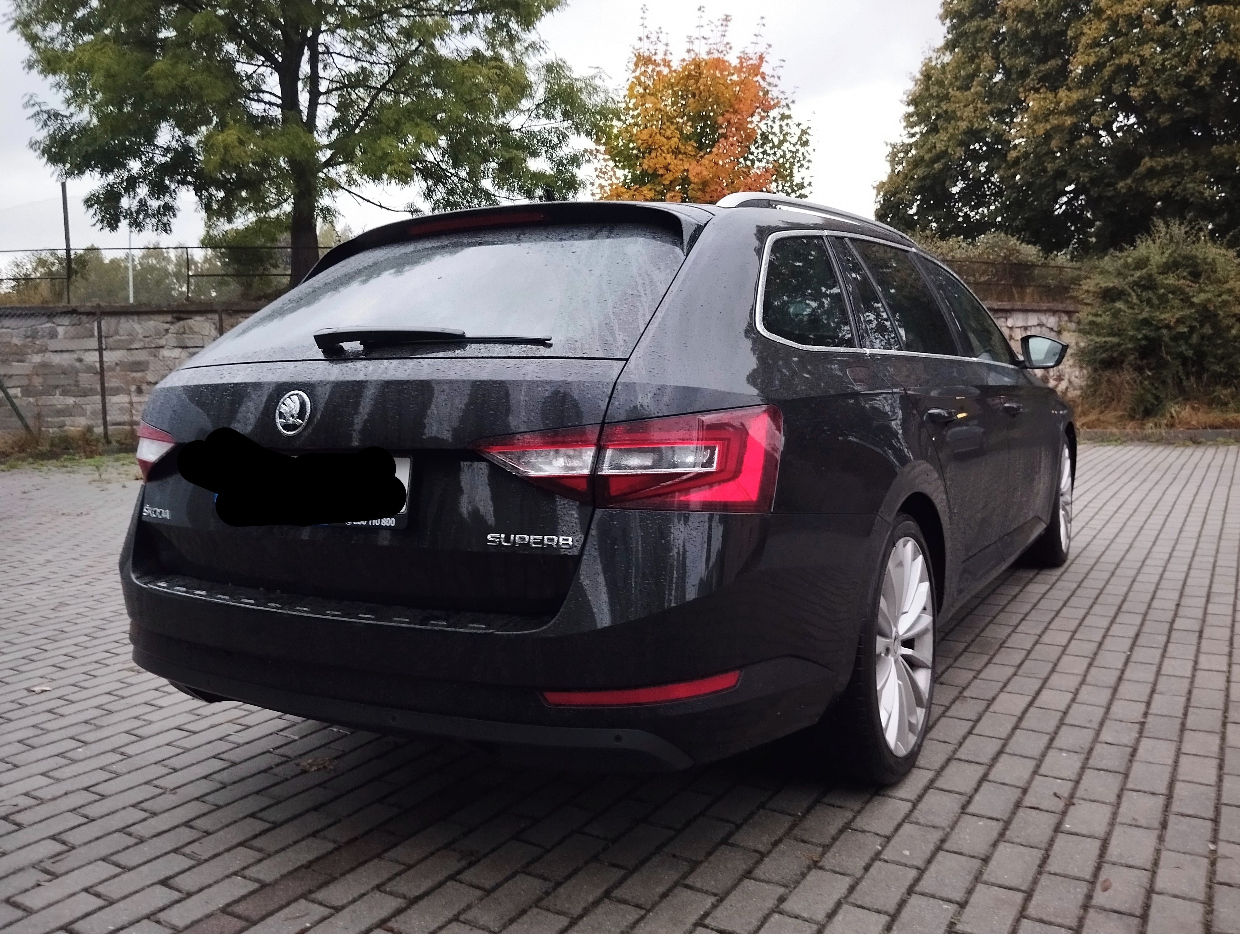 Škoda Superb, 2.0 TDI 140kW Style Combi - fotka 4