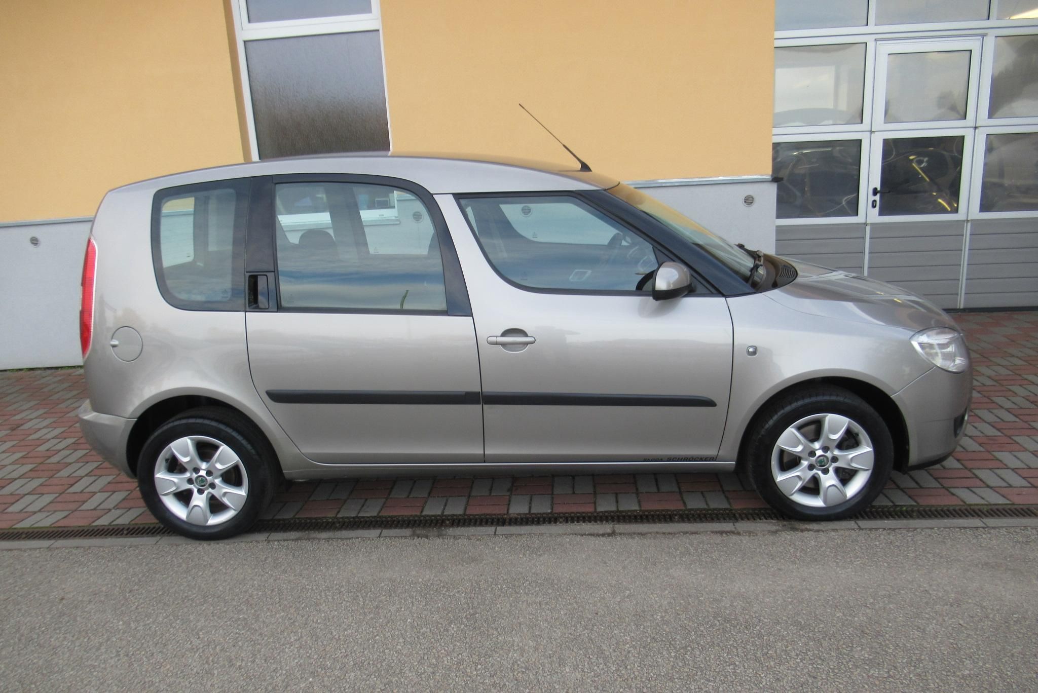Škoda Roomster, 1.4 TDi AUT. KLIMA SADA KOL - fotka 3