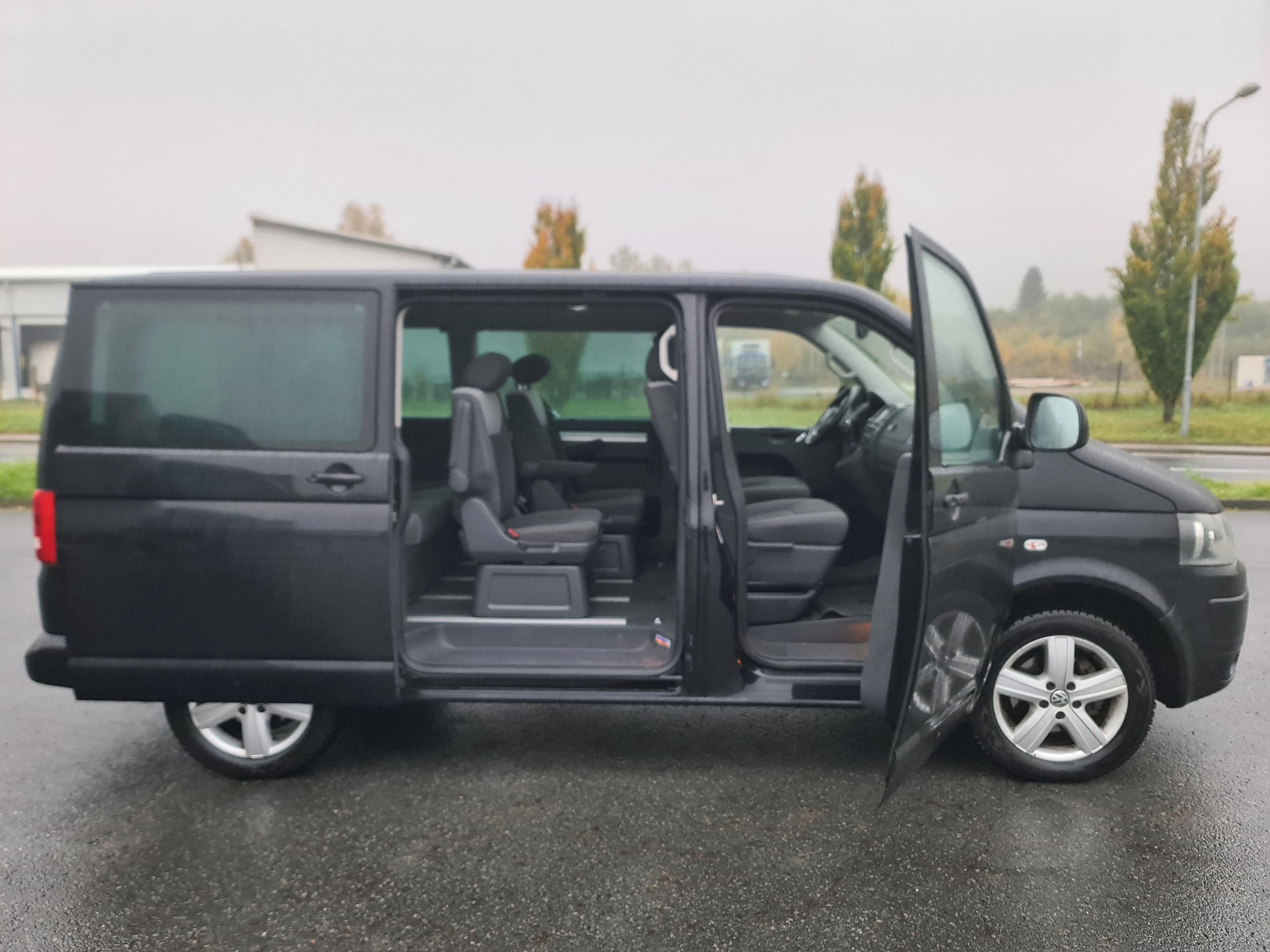 Volkswagen Multivan, T5 2.0 TDi 103-KW KLIMA WEBAST