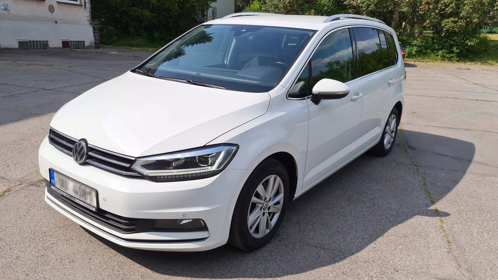 Volkswagen Touran, 2.0 TDI HighLine EU6+ - fotka 5