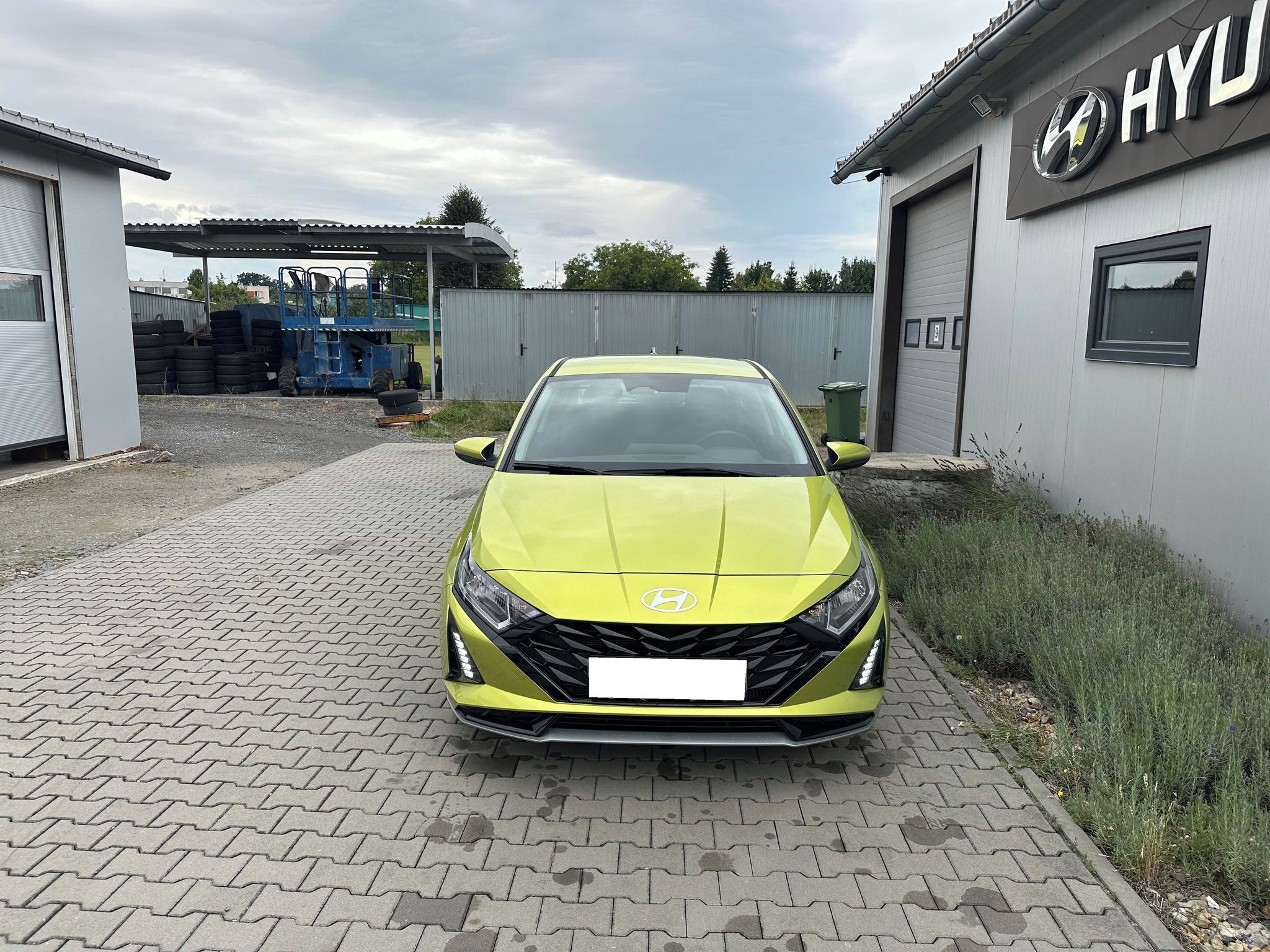Hyundai i20, 1,0 TGDI GO! - fotka 2