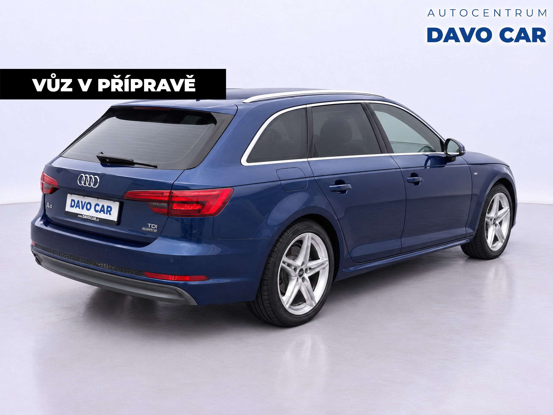 Audi A4, 2,0 140KW S-Line Quattro CZ - fotka 3