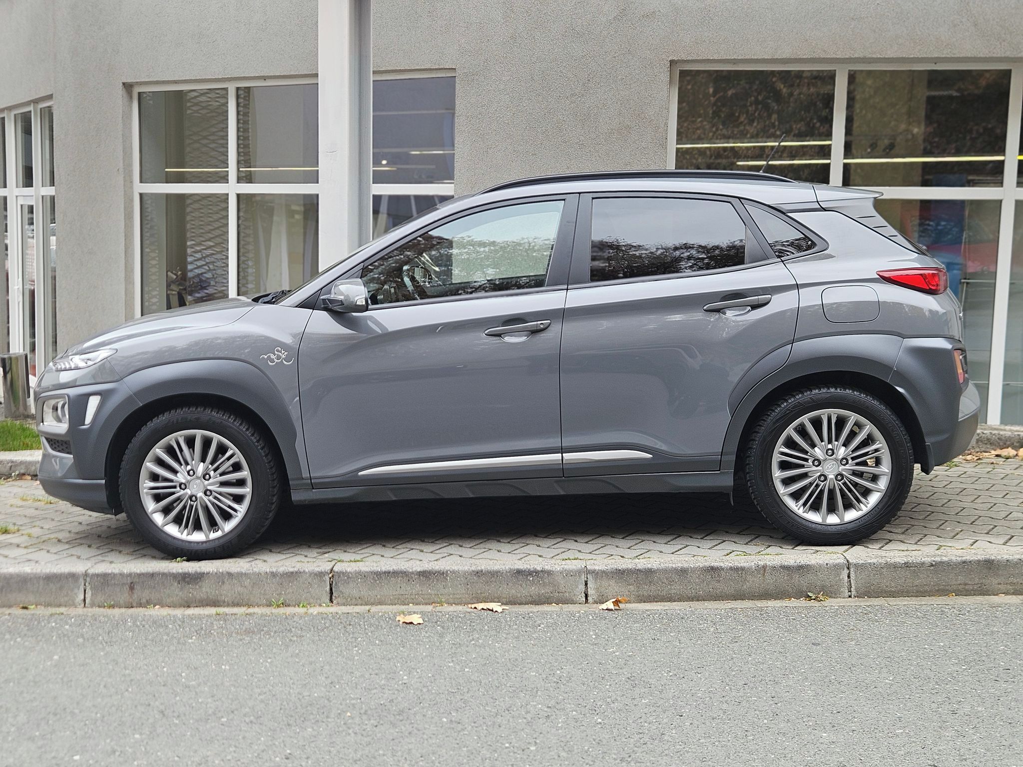 Hyundai Kona, 1,0 T-GDi, Mystic+Guard, 1.maj - fotka 2