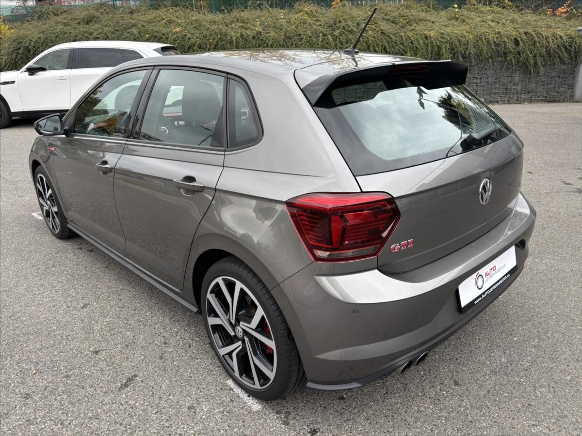 Volkswagen Polo, 2,0 TSi 147kW MANUÁL GTI Beats - fotka 3
