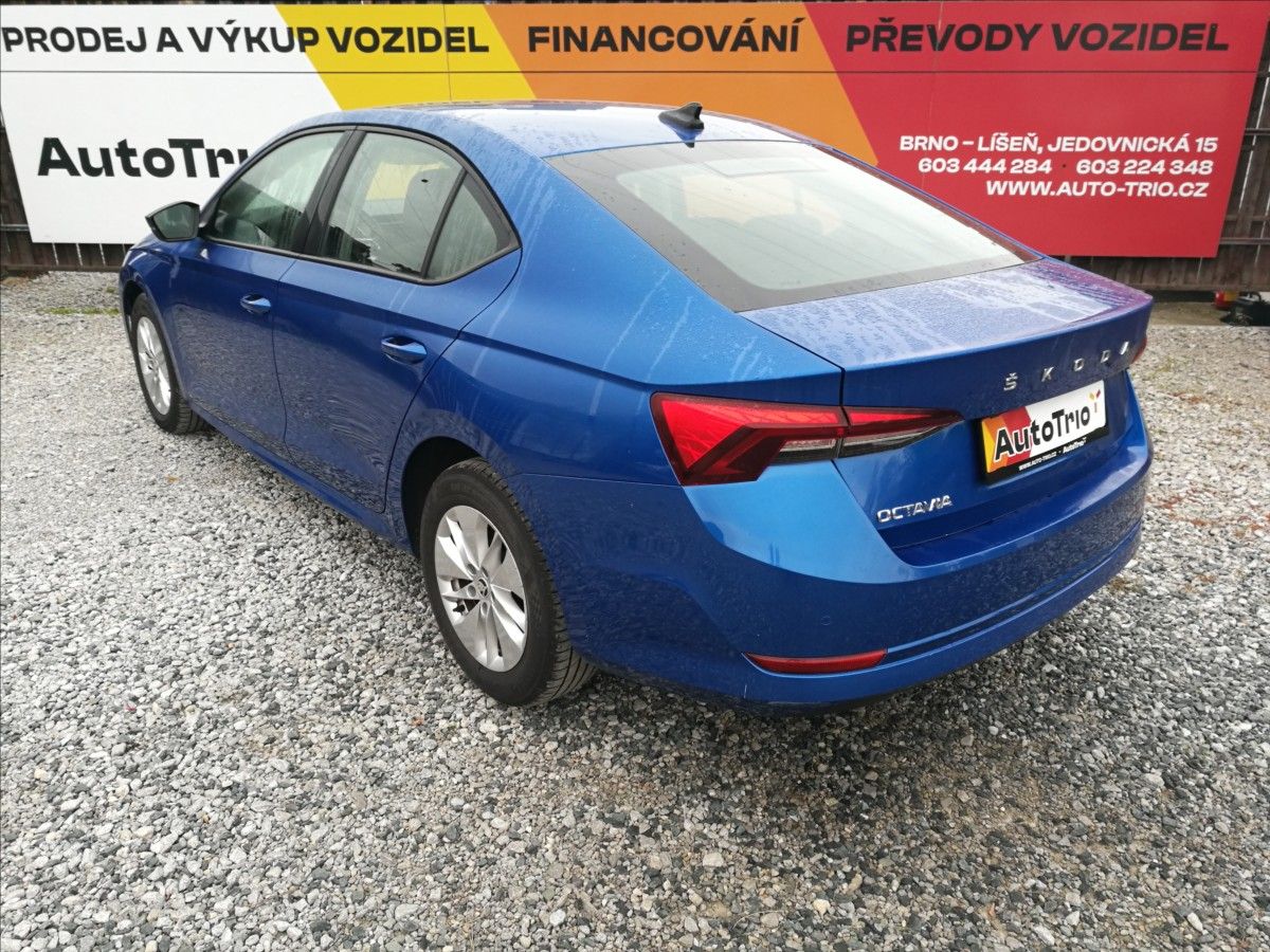 Škoda Octavia, 2,0 TDI DSG - fotka 4