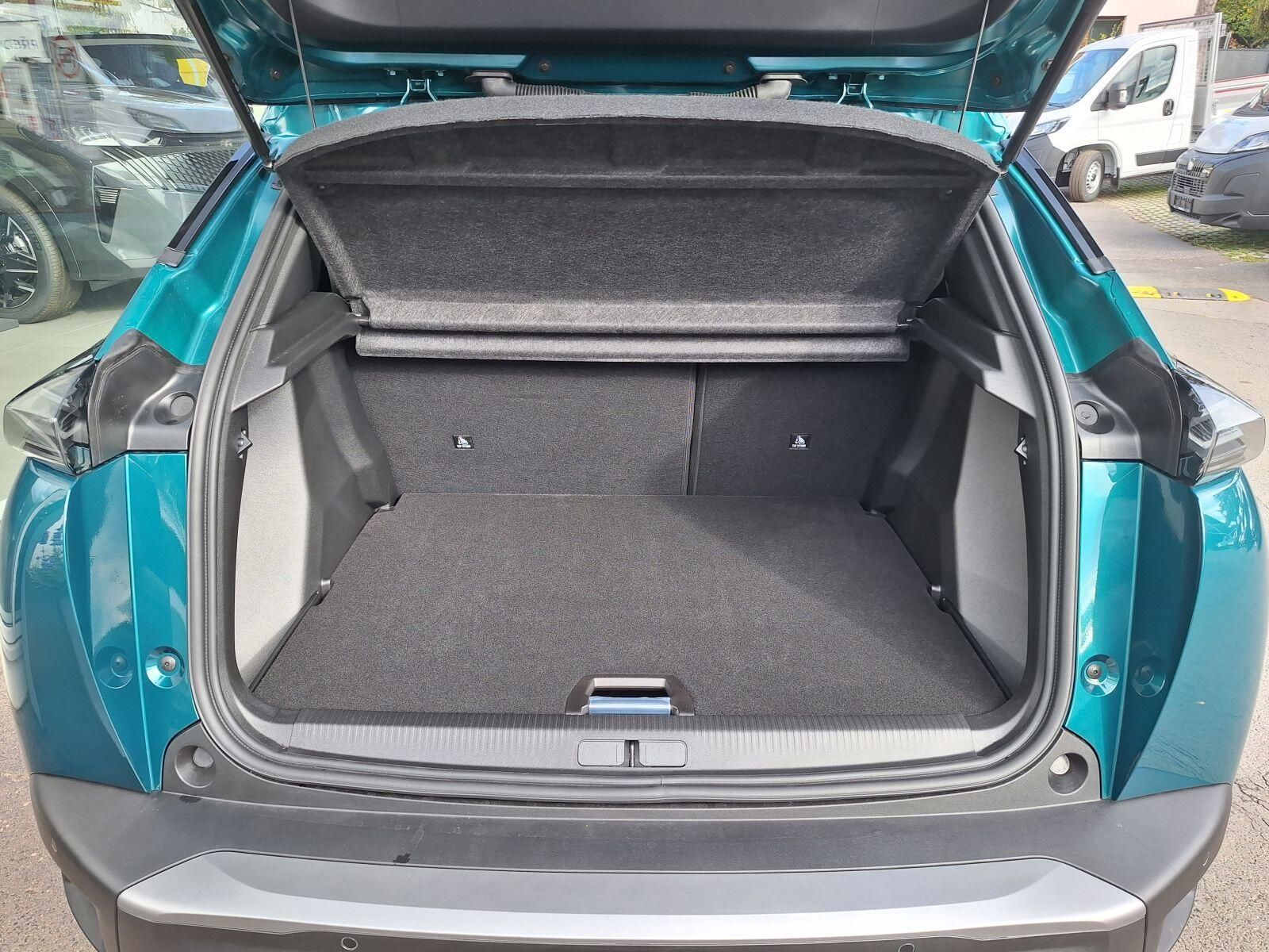 Peugeot 2008, ALLURE Hybrid 145 e-DCS6 - fotka 6