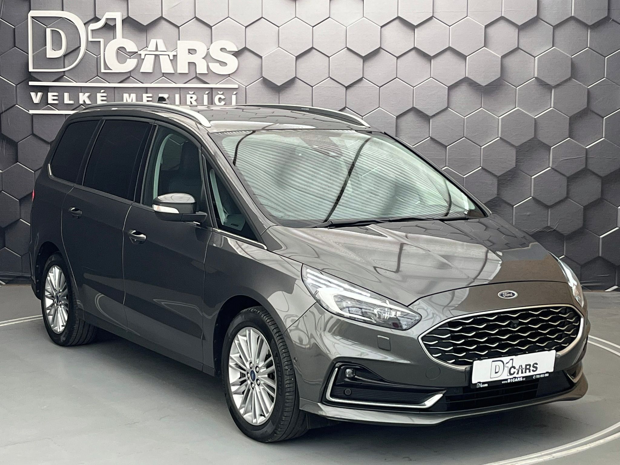 Ford Galaxy, 2.5 HEV VIGNALE LED 7míst - fotka 6