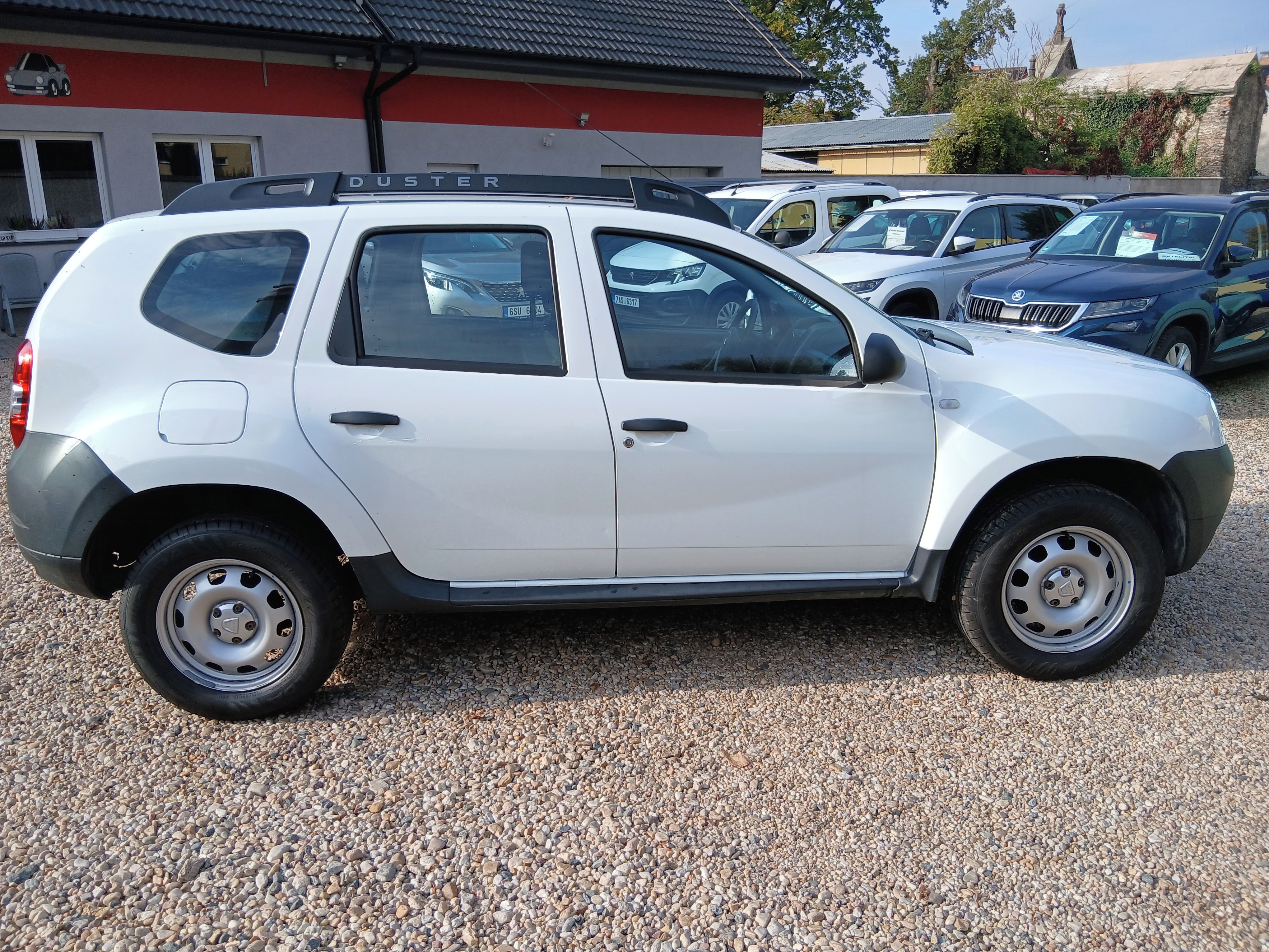 Dacia Duster, 1.6i 16V 84KW S.Kniha +Zim.kol - fotka 4