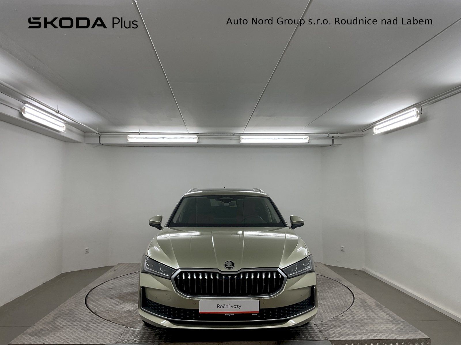 Škoda Superb, Laurin & Klement 1.5 TSI iV / - fotka 4