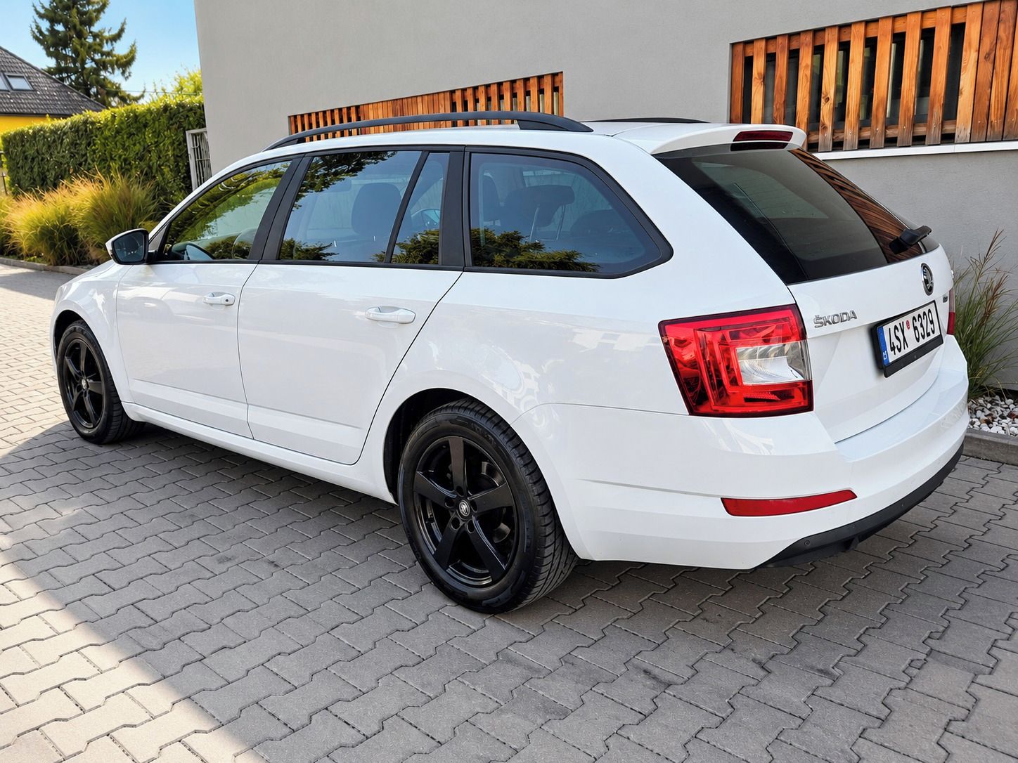 Škoda Octavia, 2.0TDI 110kW STYLE PLUS Bi-xen - fotka 5