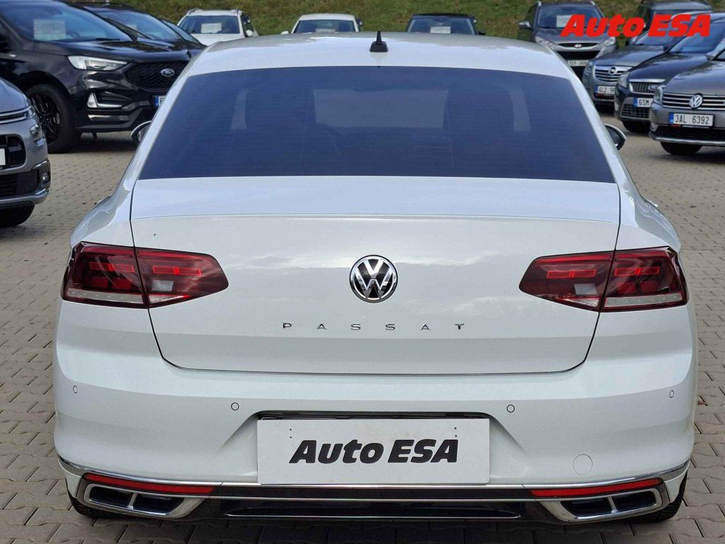 Volkswagen Passat, 2.0TDi,ČR,DSG,LED,kamera - fotka 5