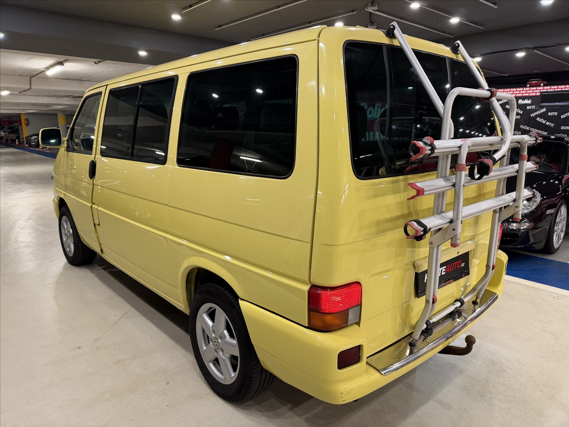 Volkswagen Multivan, 2,5 TDI - fotka 4
