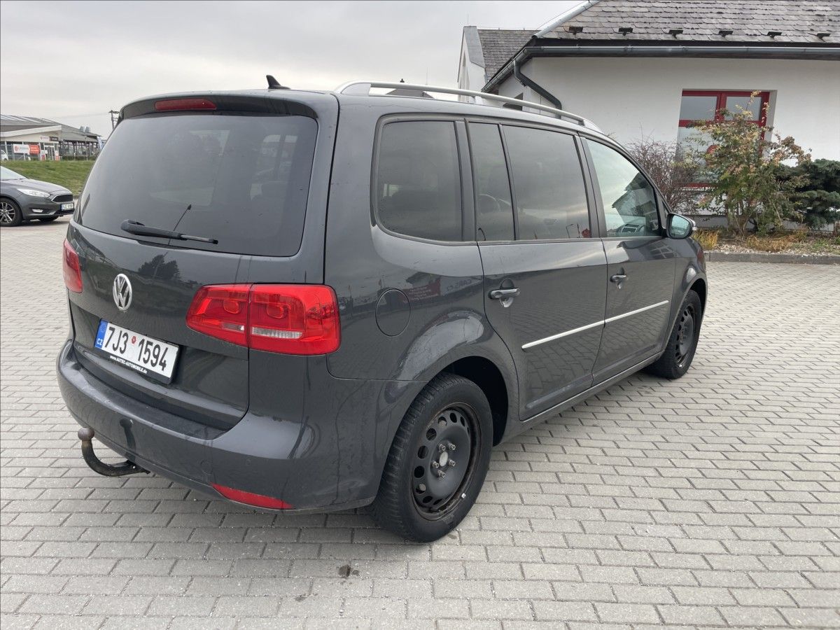 Volkswagen Touran, 2,0 TDi 103kw DSG Highline Pan - fotka 4