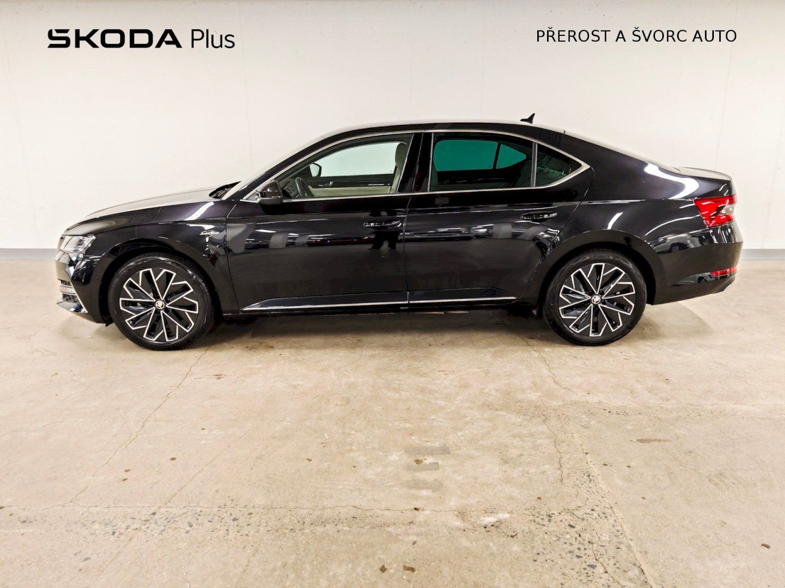 Škoda Superb, iV 1.4 TSI 160 kW DSG L&K - fotka 3