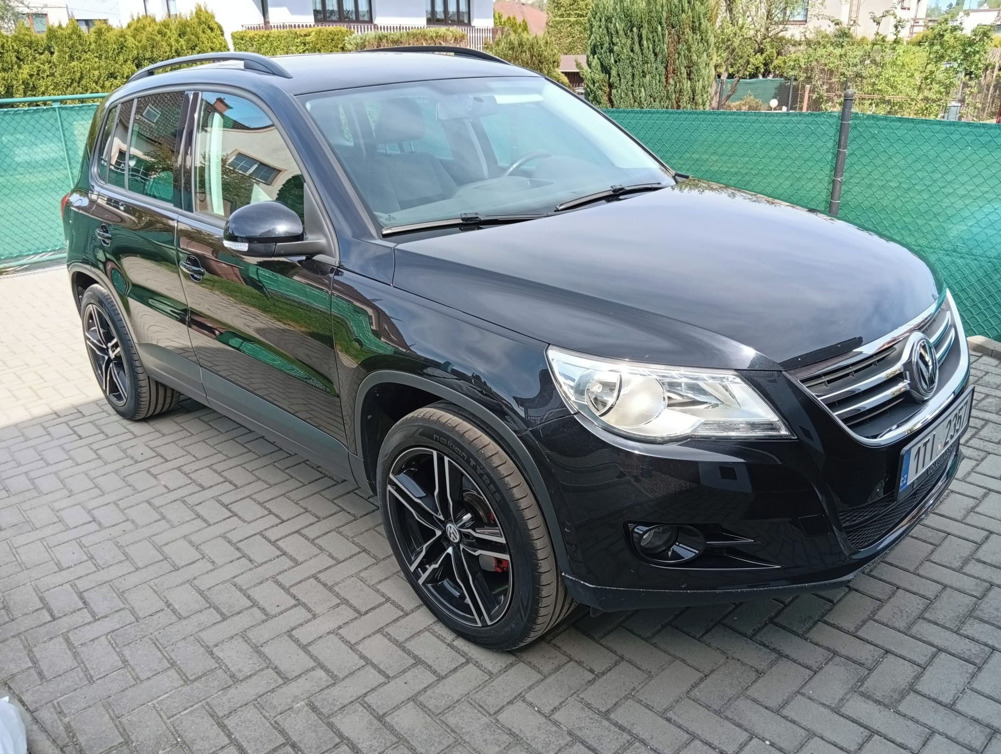 Volkswagen Tiguan, 1.4 TSI, garážované, 2x kola - fotka 6